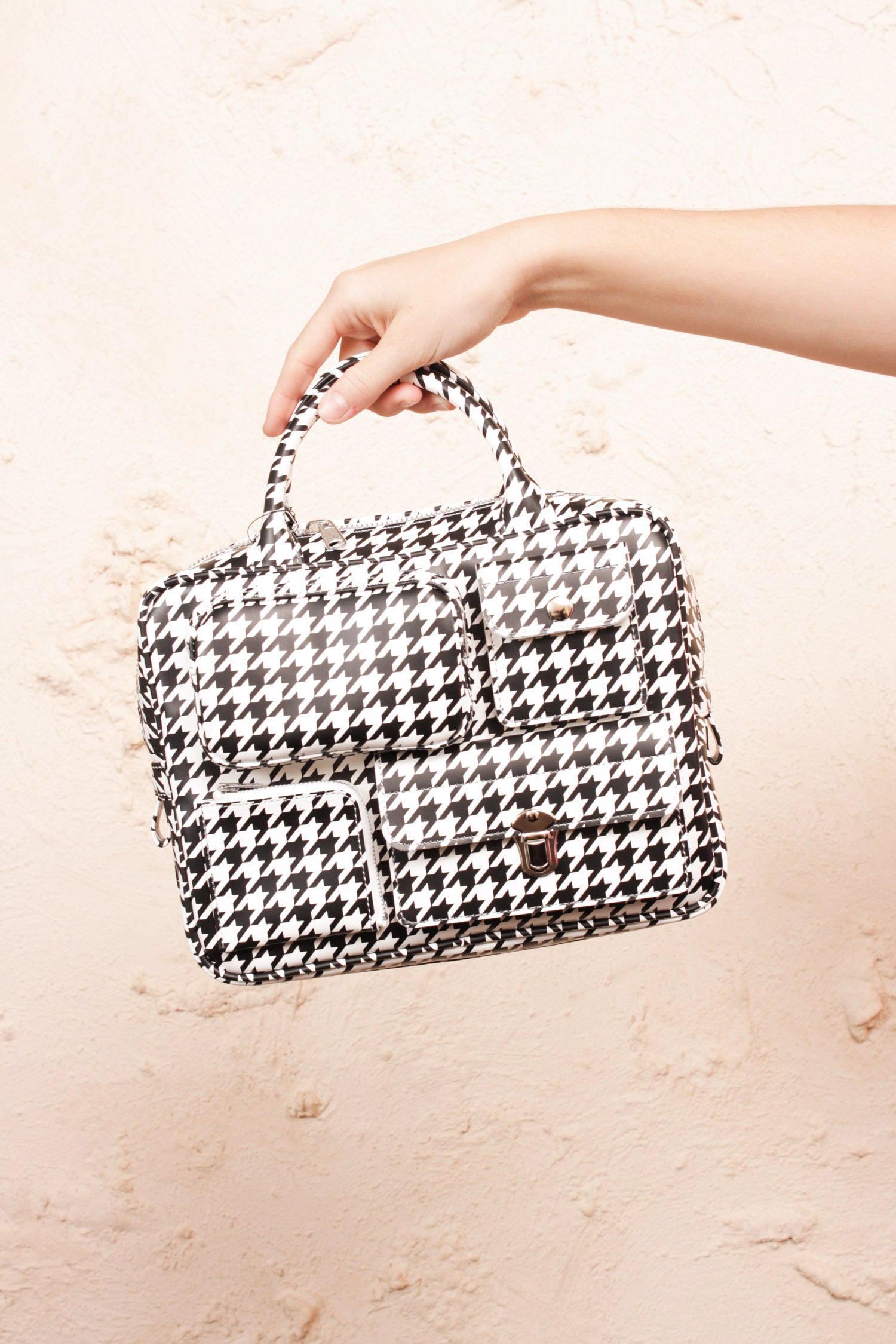 Dilone Houndstooth Double Flap Shoulder Bag - White
