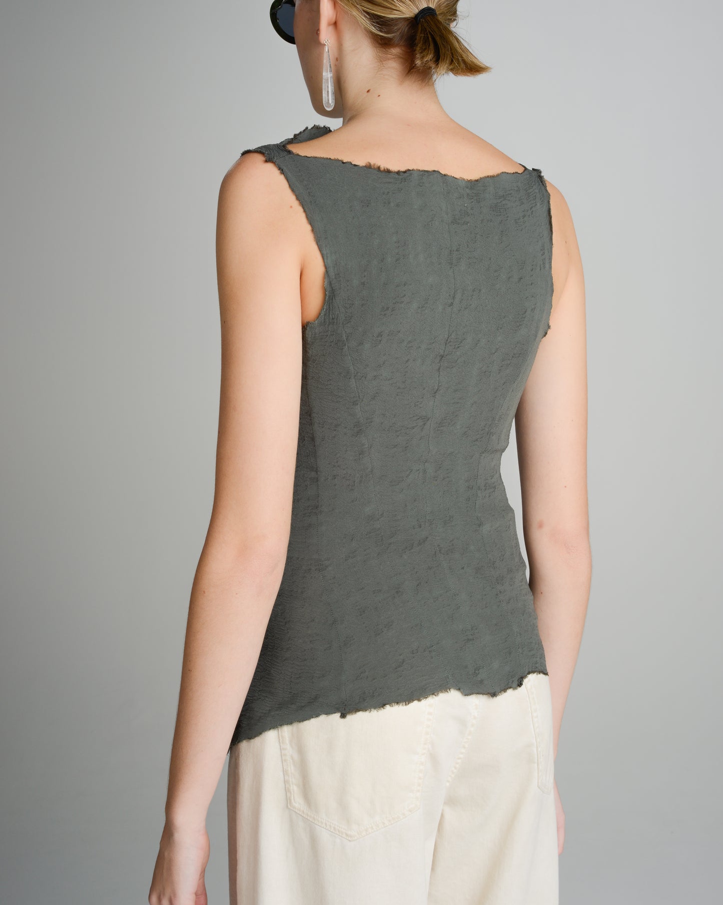 Acier Stretch Sleeveless Top