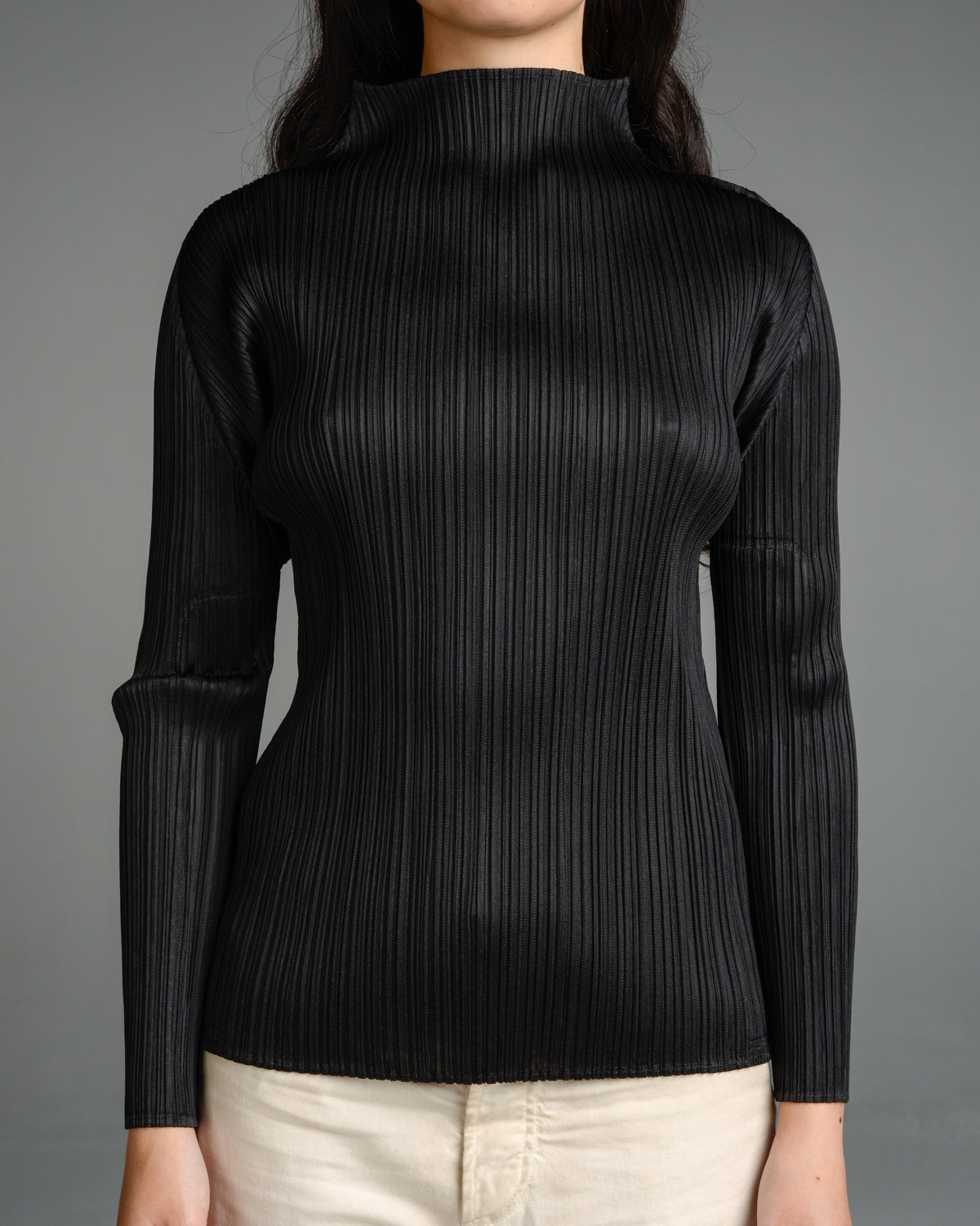 Basic Black Pleated Long Sleeve Top