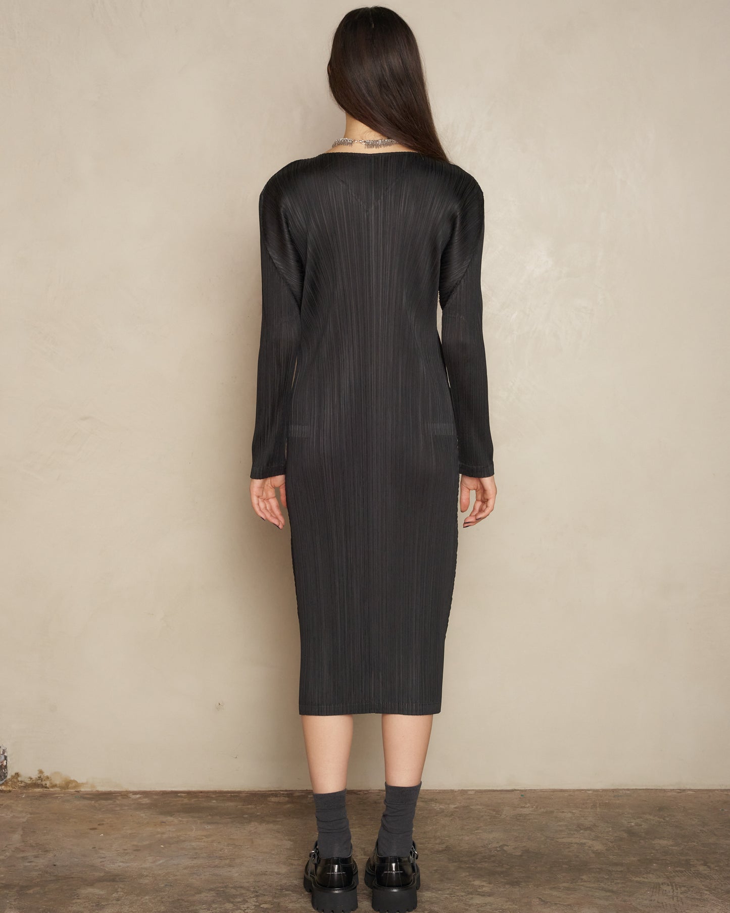 Black Long Sleeve Pleats Dress