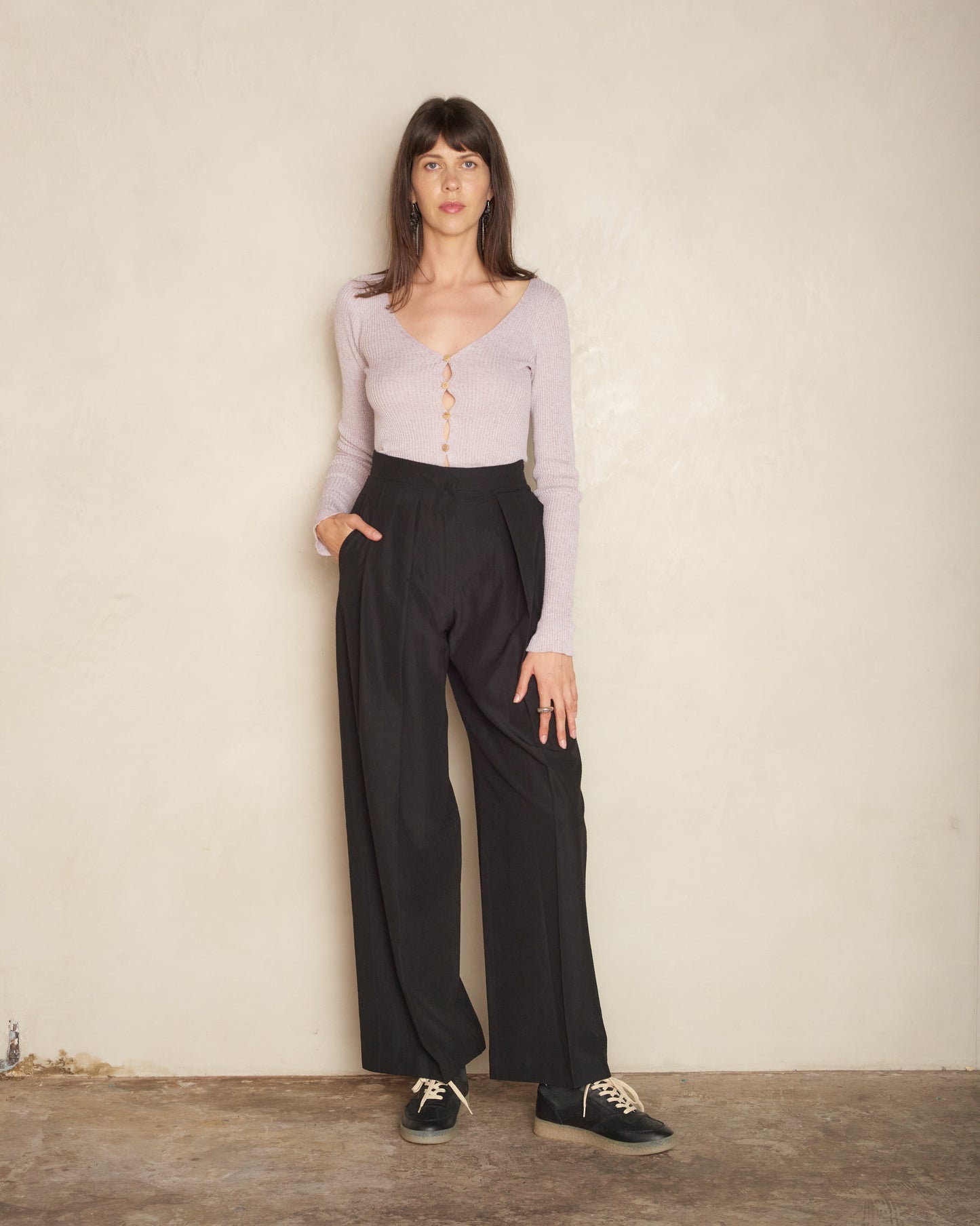 Black Pockas Ribbon Pants