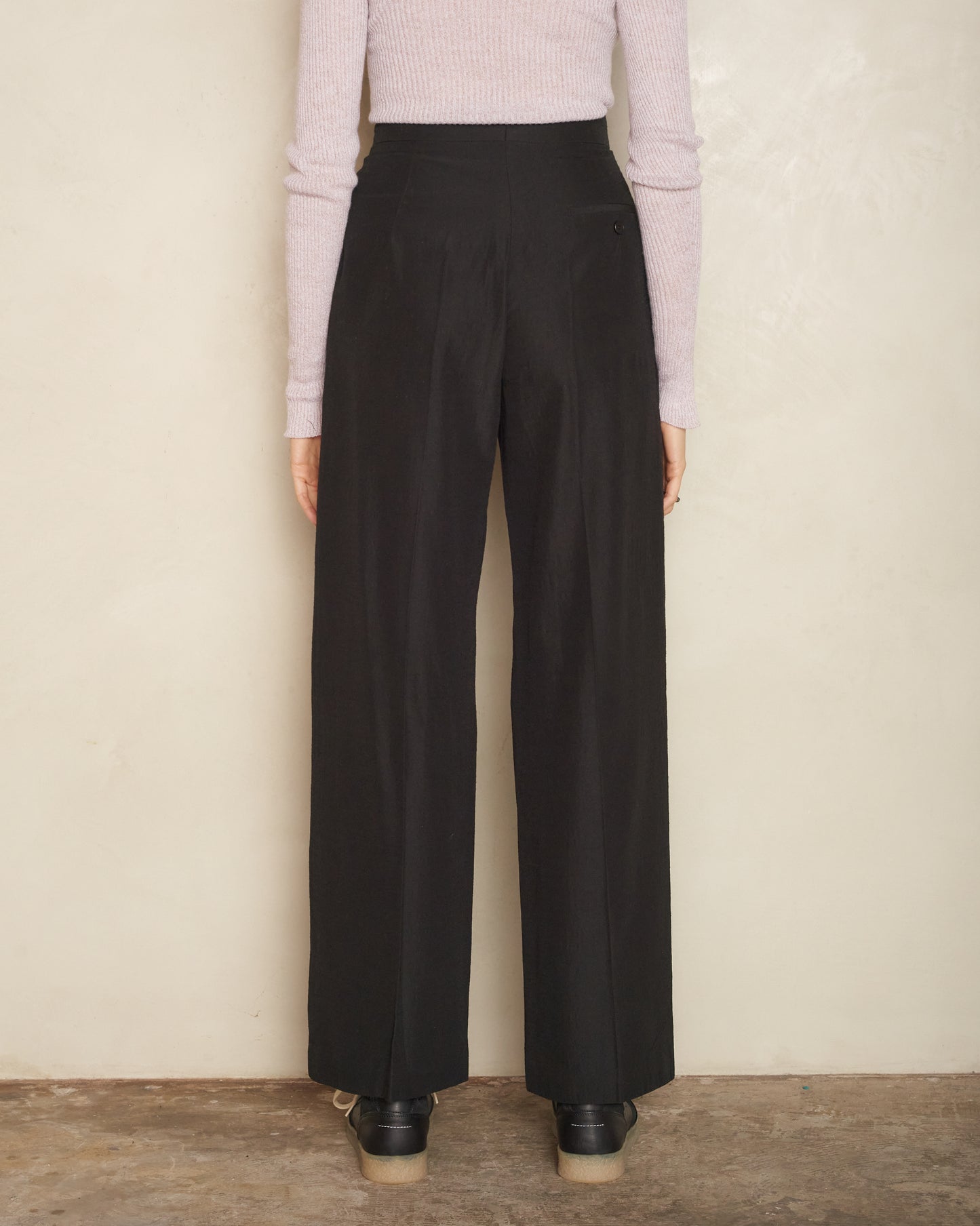 Black Pockas Ribbon Pants