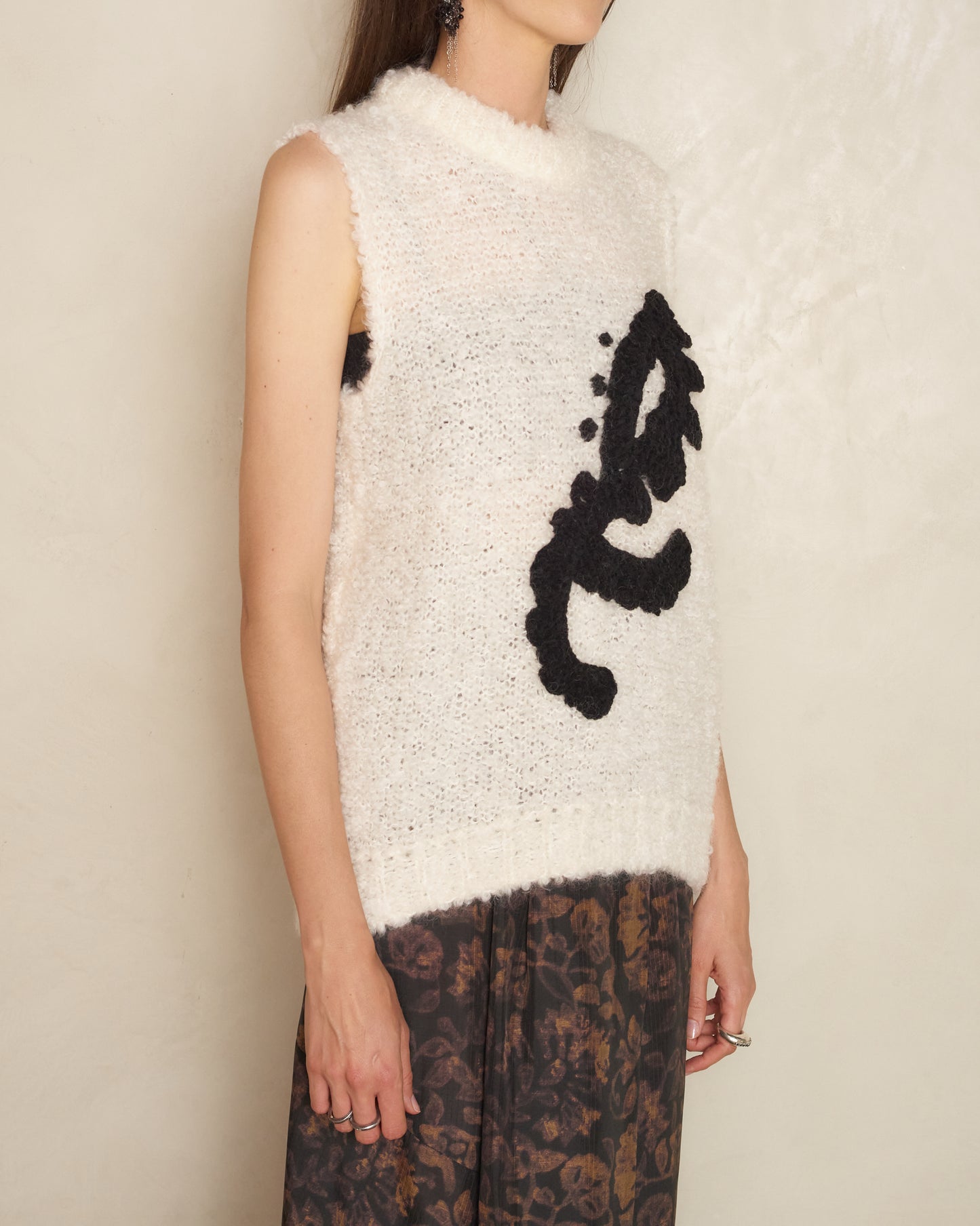 White & Black Pasha Kice Sleeveless Knit