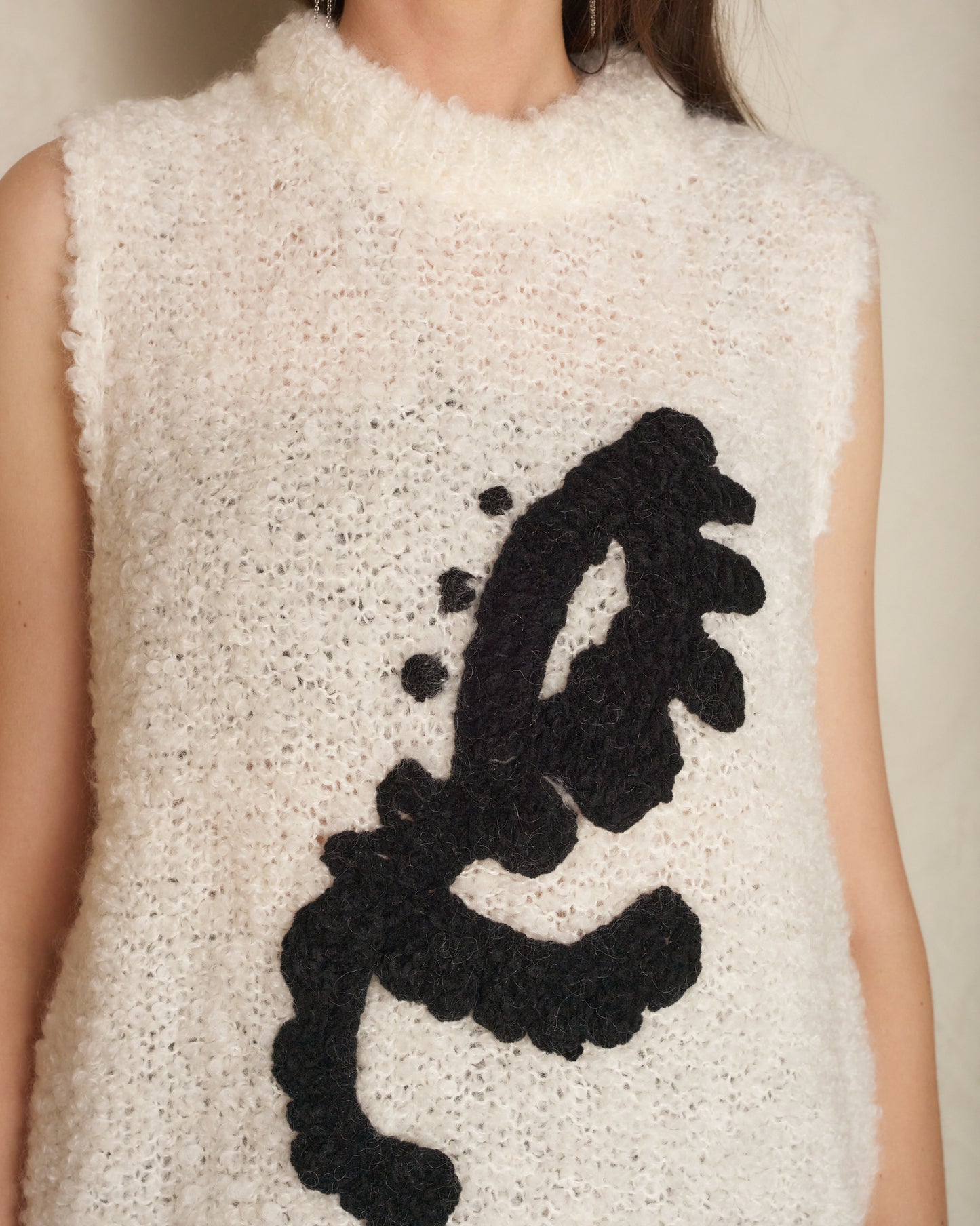 White & Black Pasha Kice Sleeveless Knit