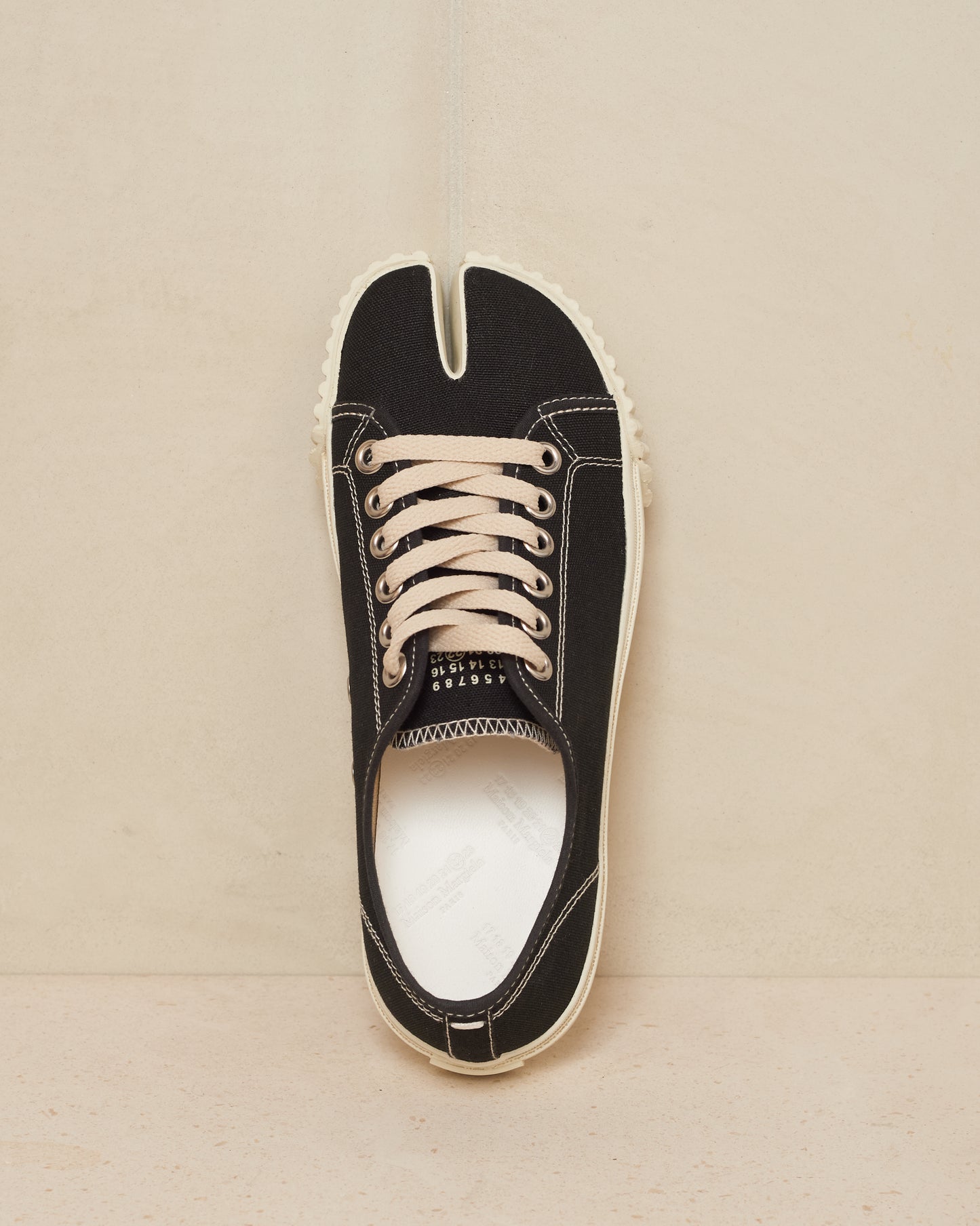 Black Low Tabi Sneaker