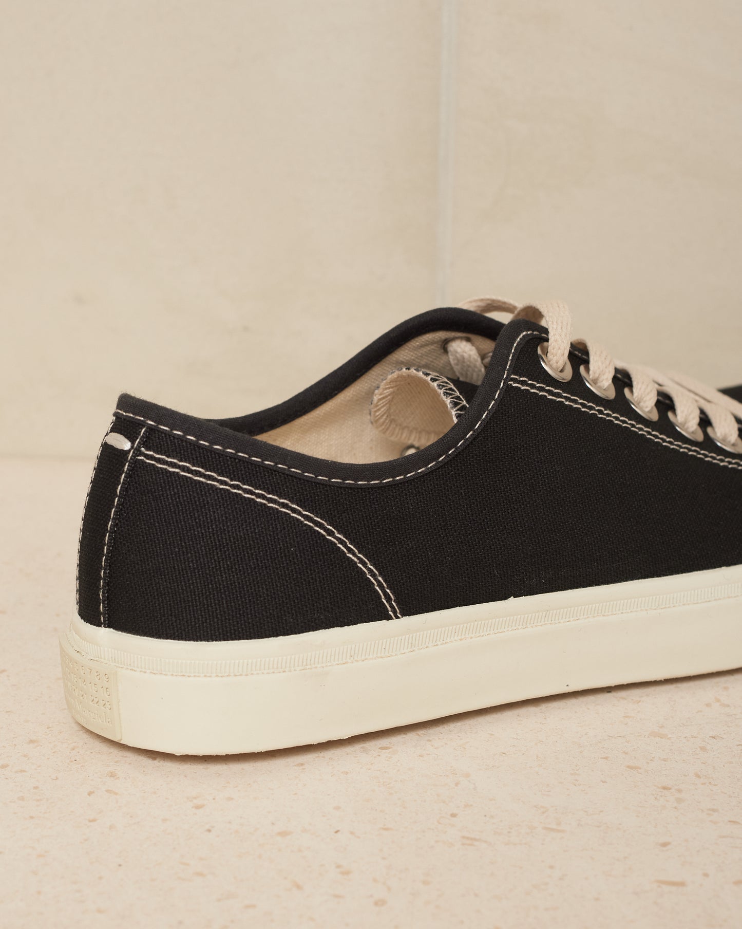 Black Low Tabi Sneaker