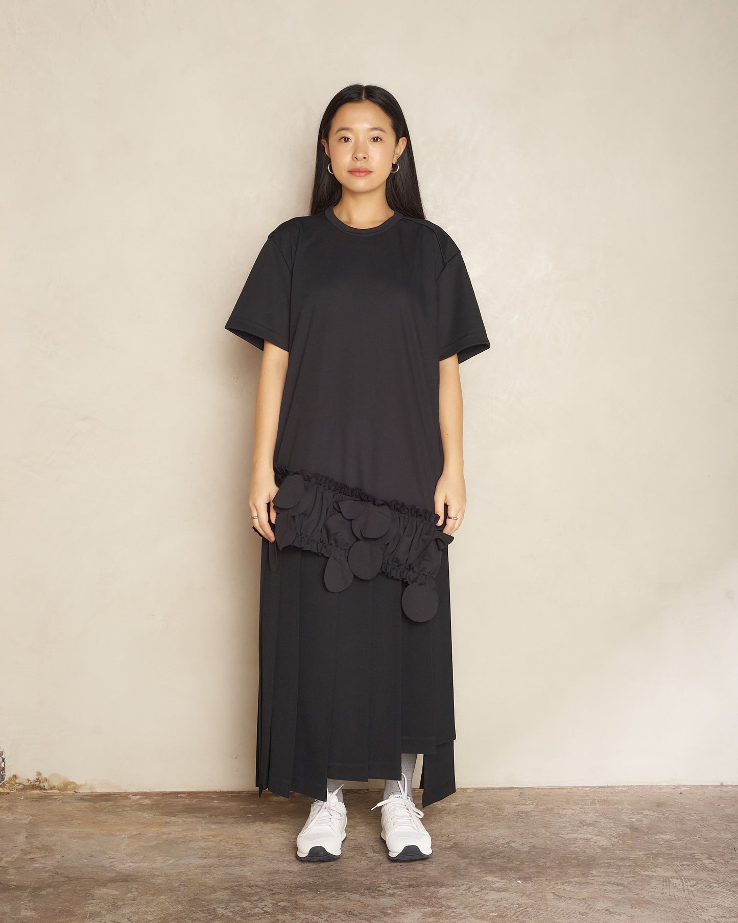 Black Circle Detail T-Shirt