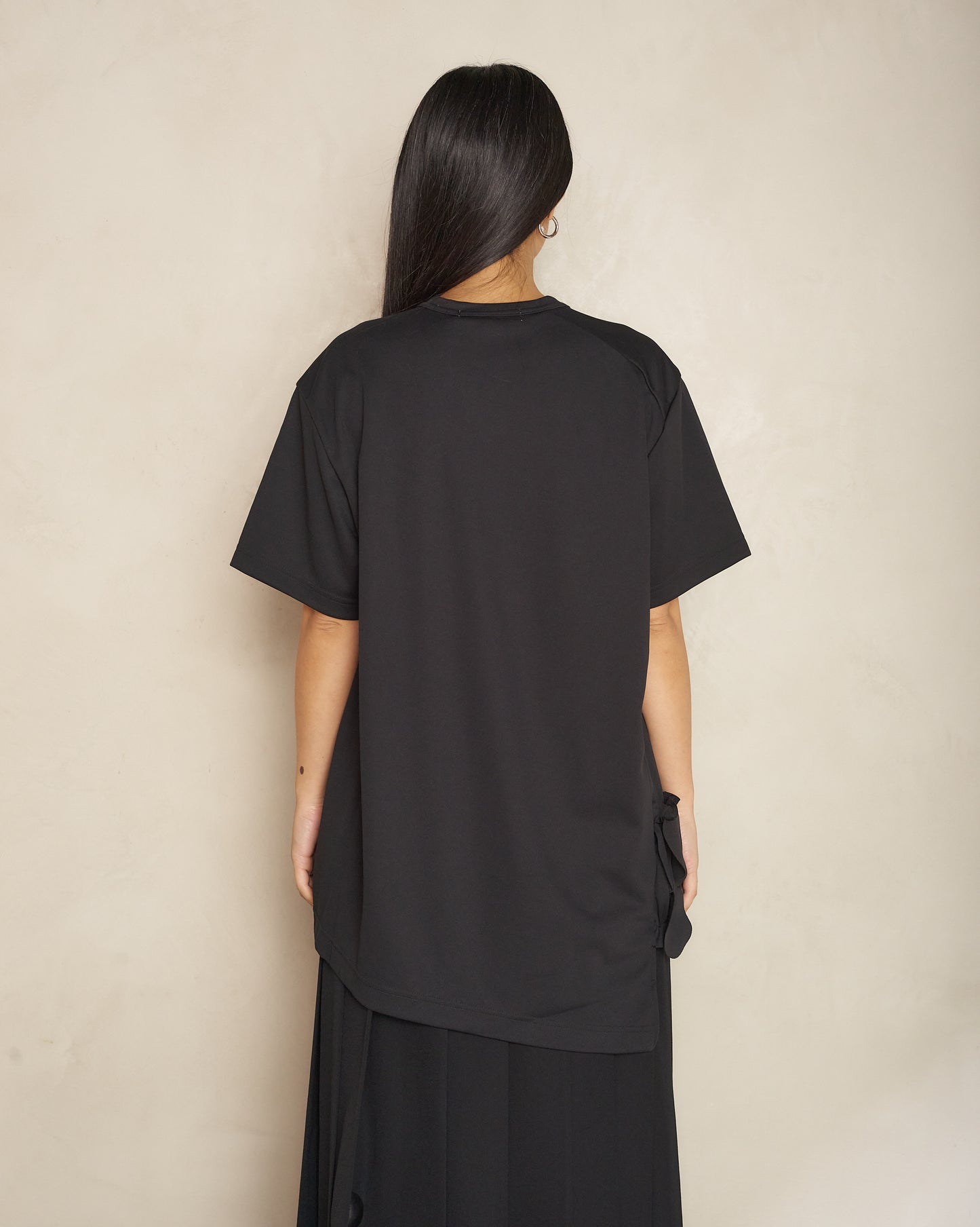 Black Circle Detail T-Shirt