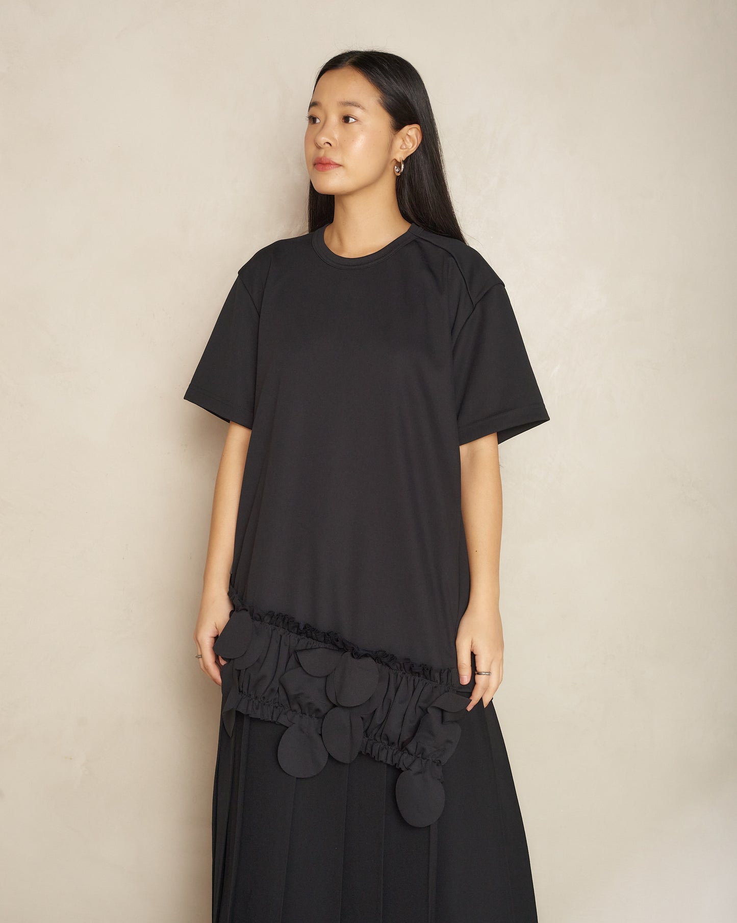 Black Circle Detail T-Shirt