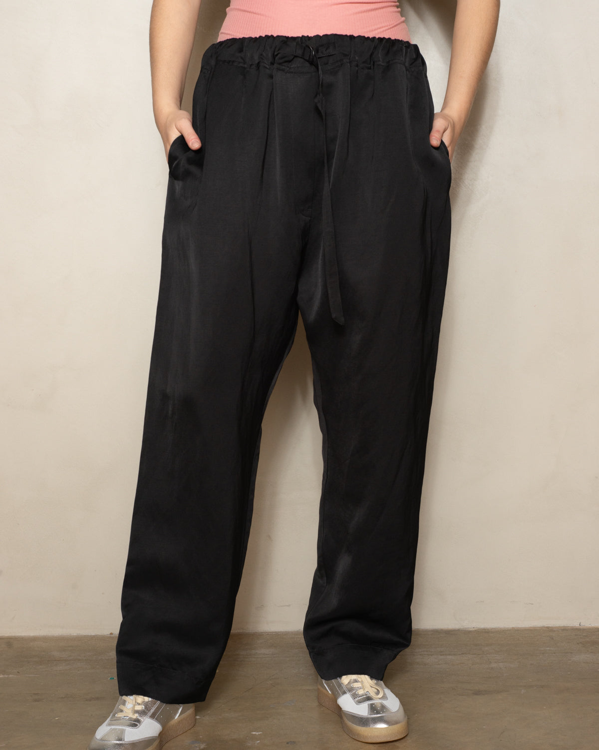 Black Pahur Sarouel Pants – Dilettante