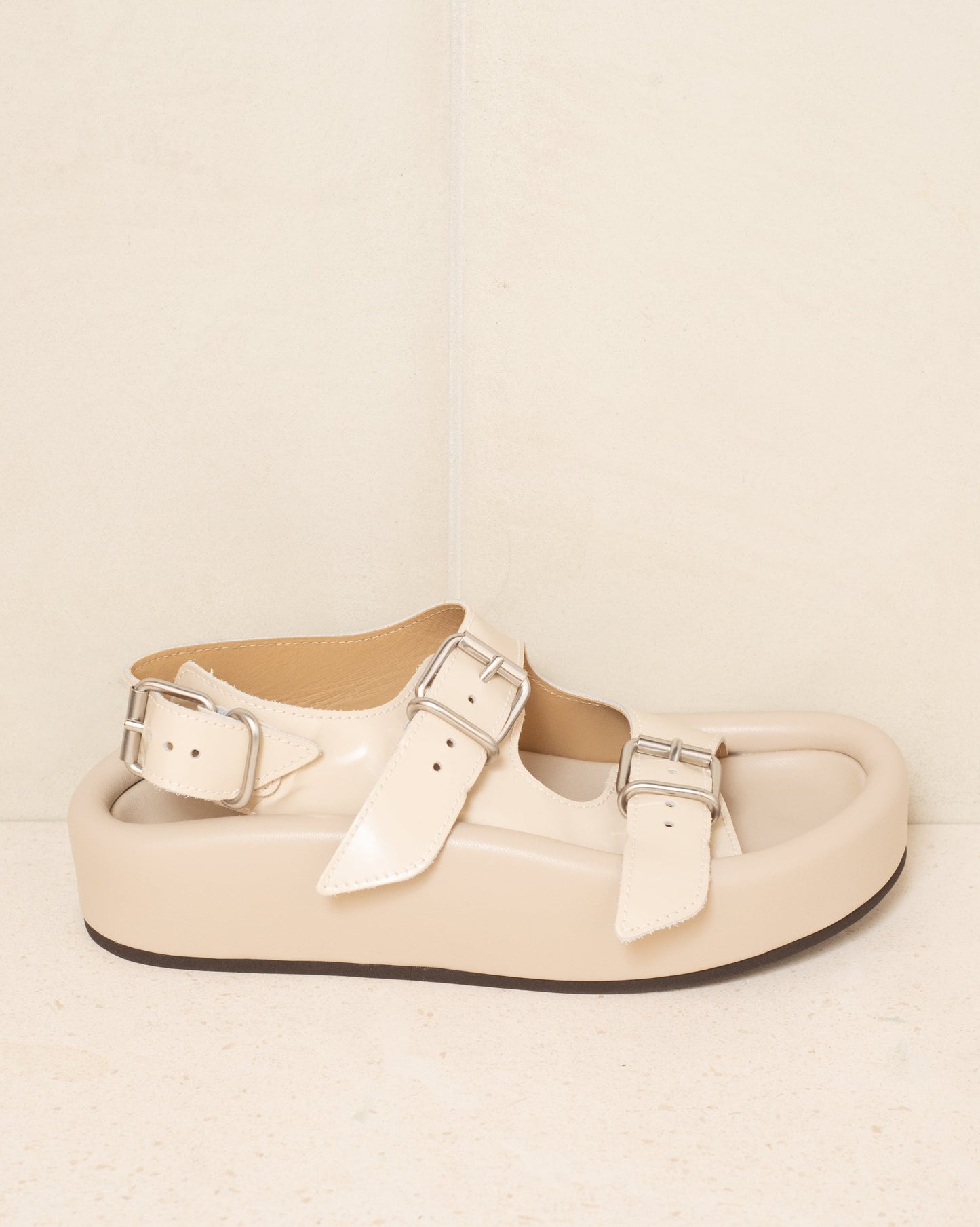 mm6 maison margiela cream buckle sandals