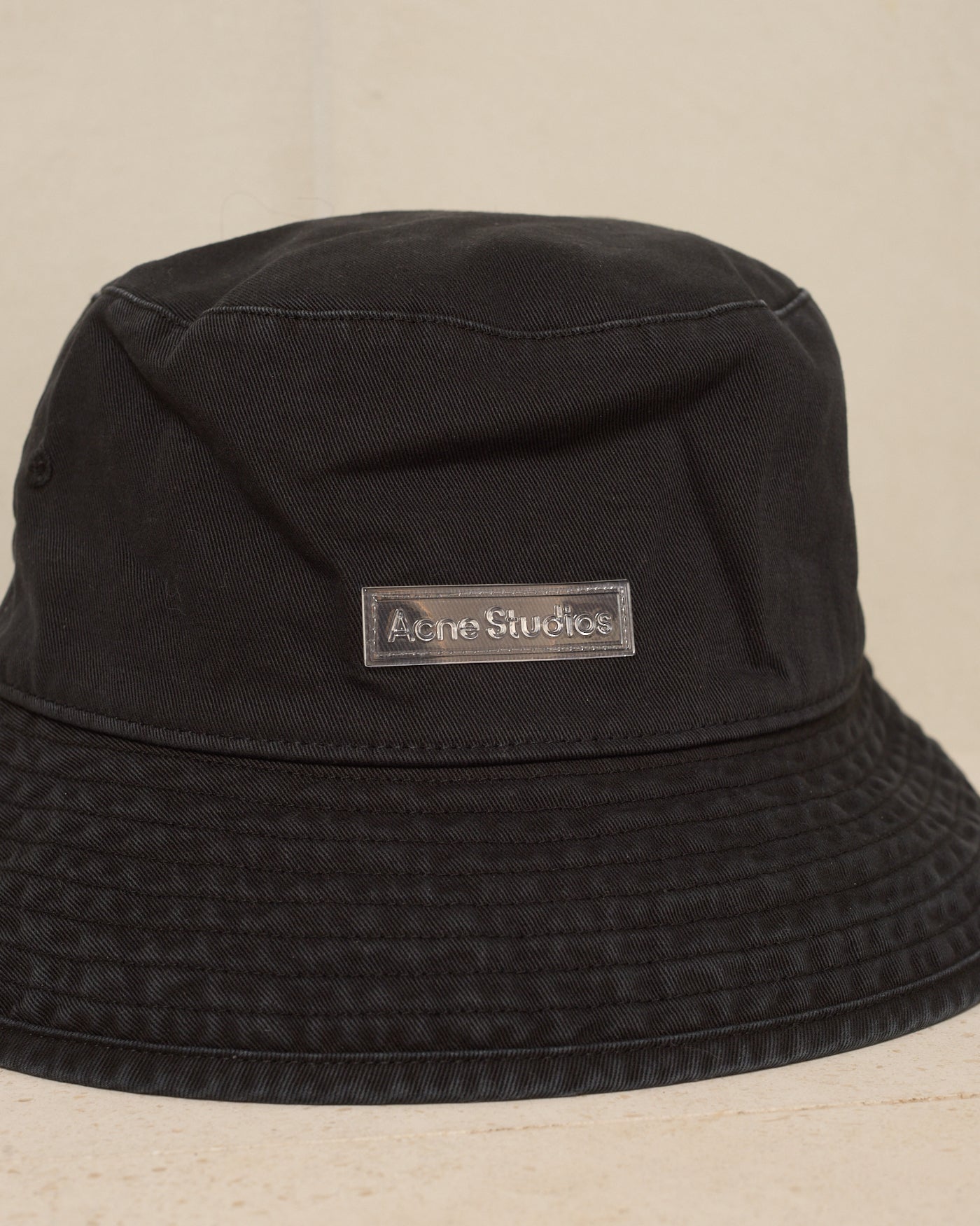 Black Logo Bucket Hat – Dilettante
