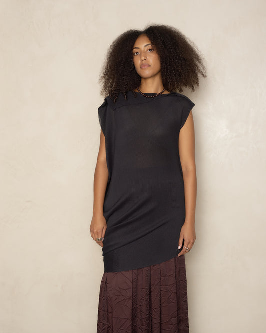 Black Twist Sector Stretch Knit Pleat Top