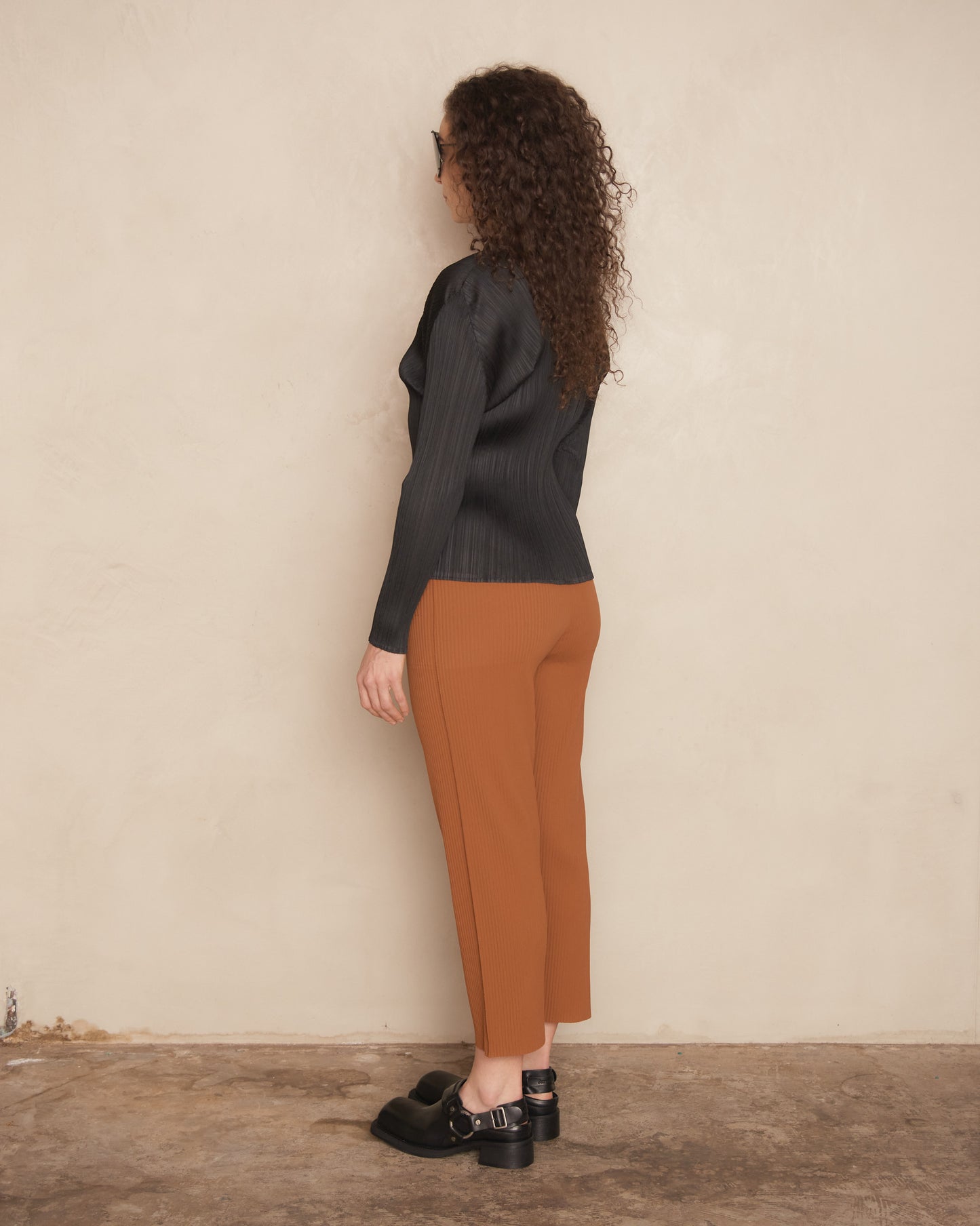 Brick Fine Knit Pleat Pants