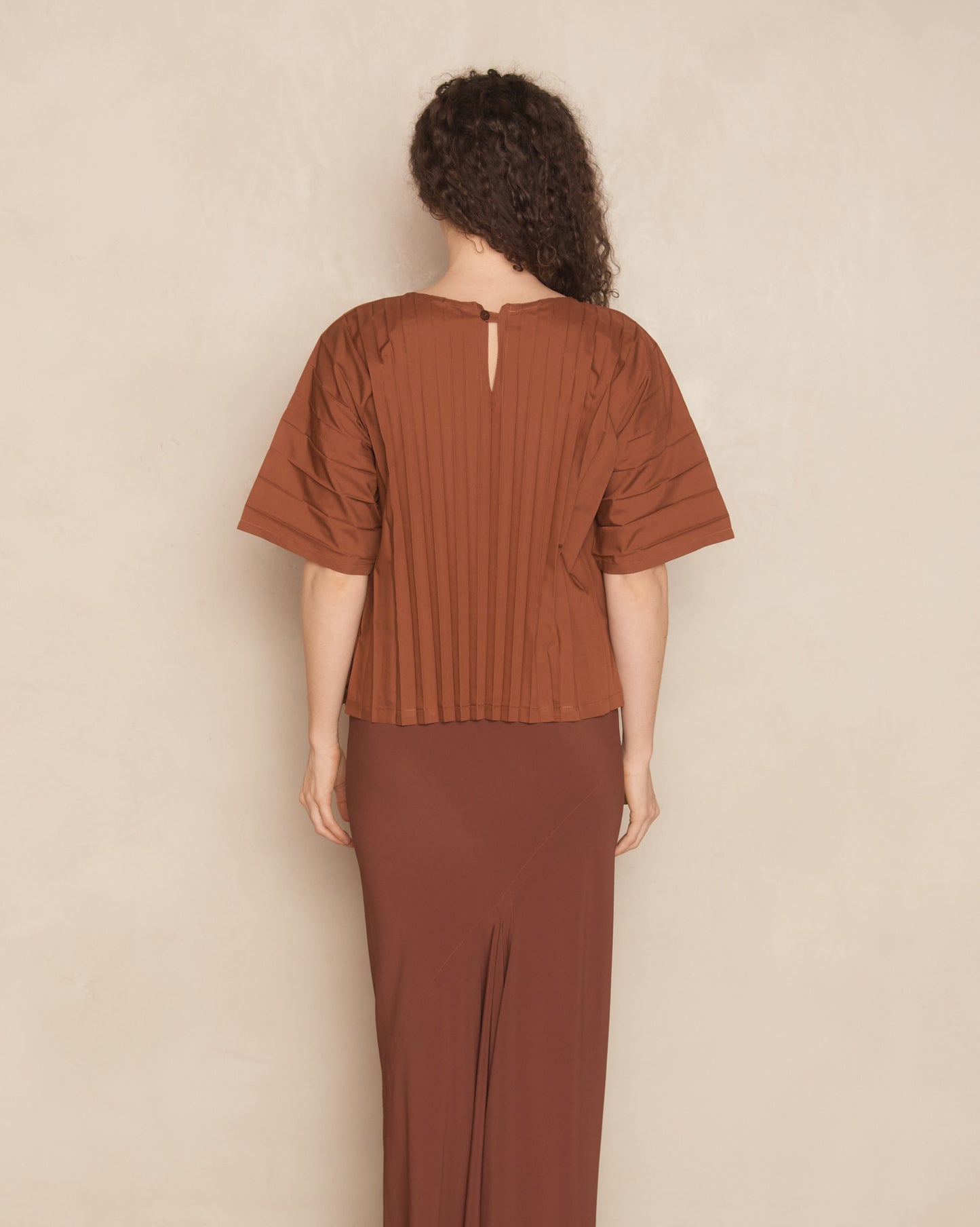 Brick Wide Pleat Top