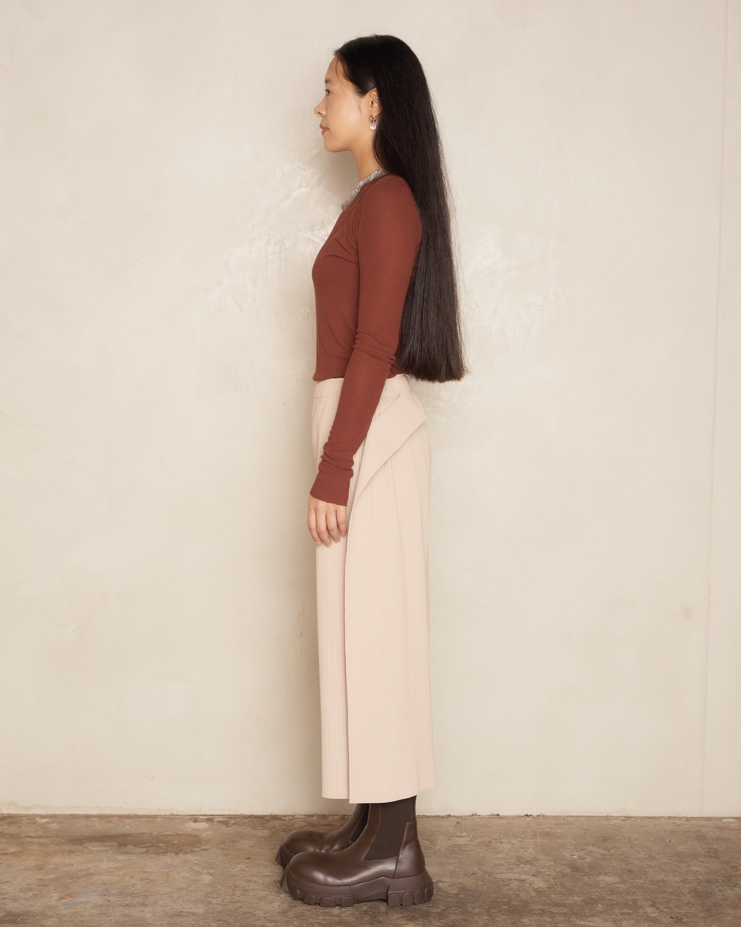 Light Beige Fine Knit Pleats Pants