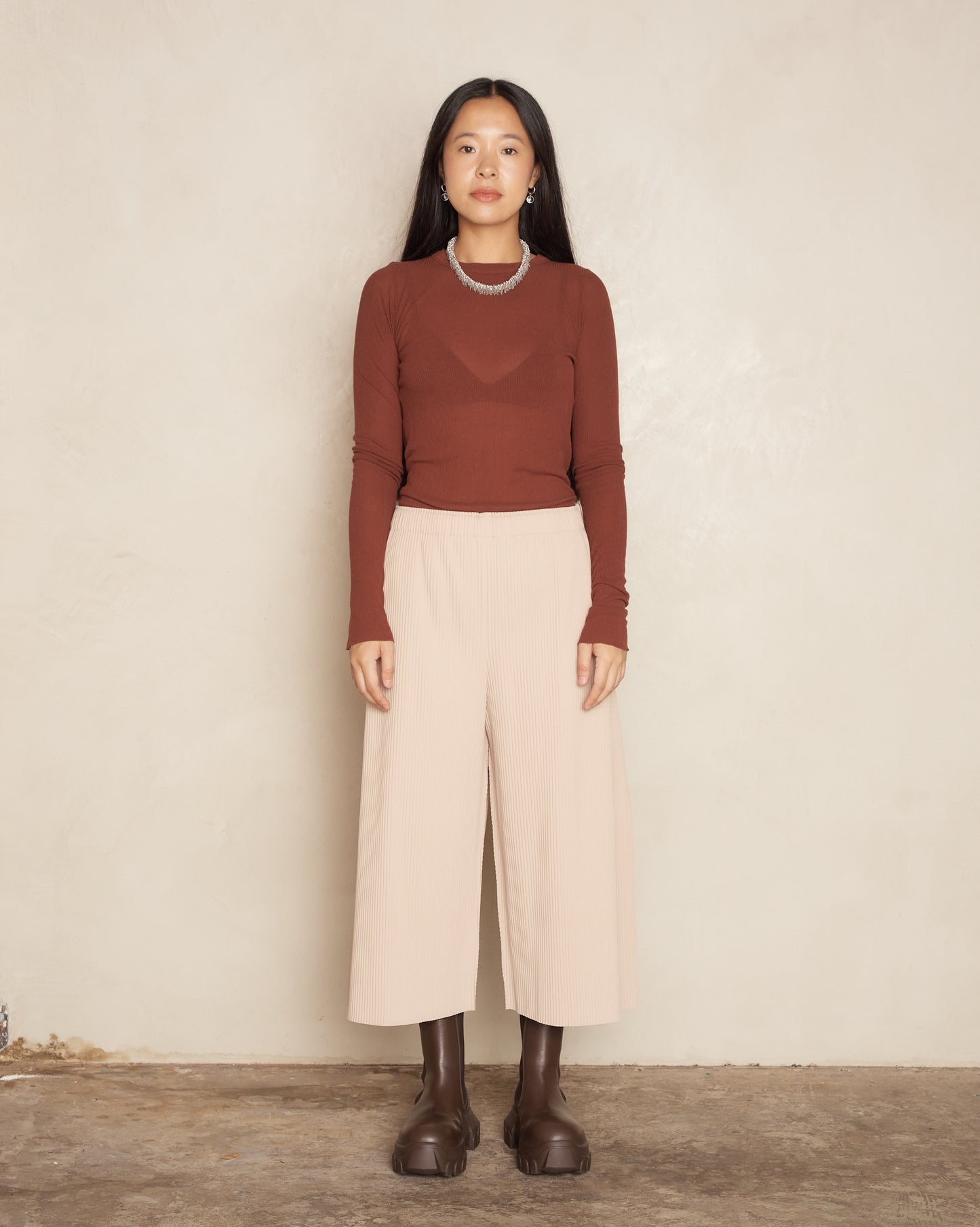 Light Beige Fine Knit Pleats Pants