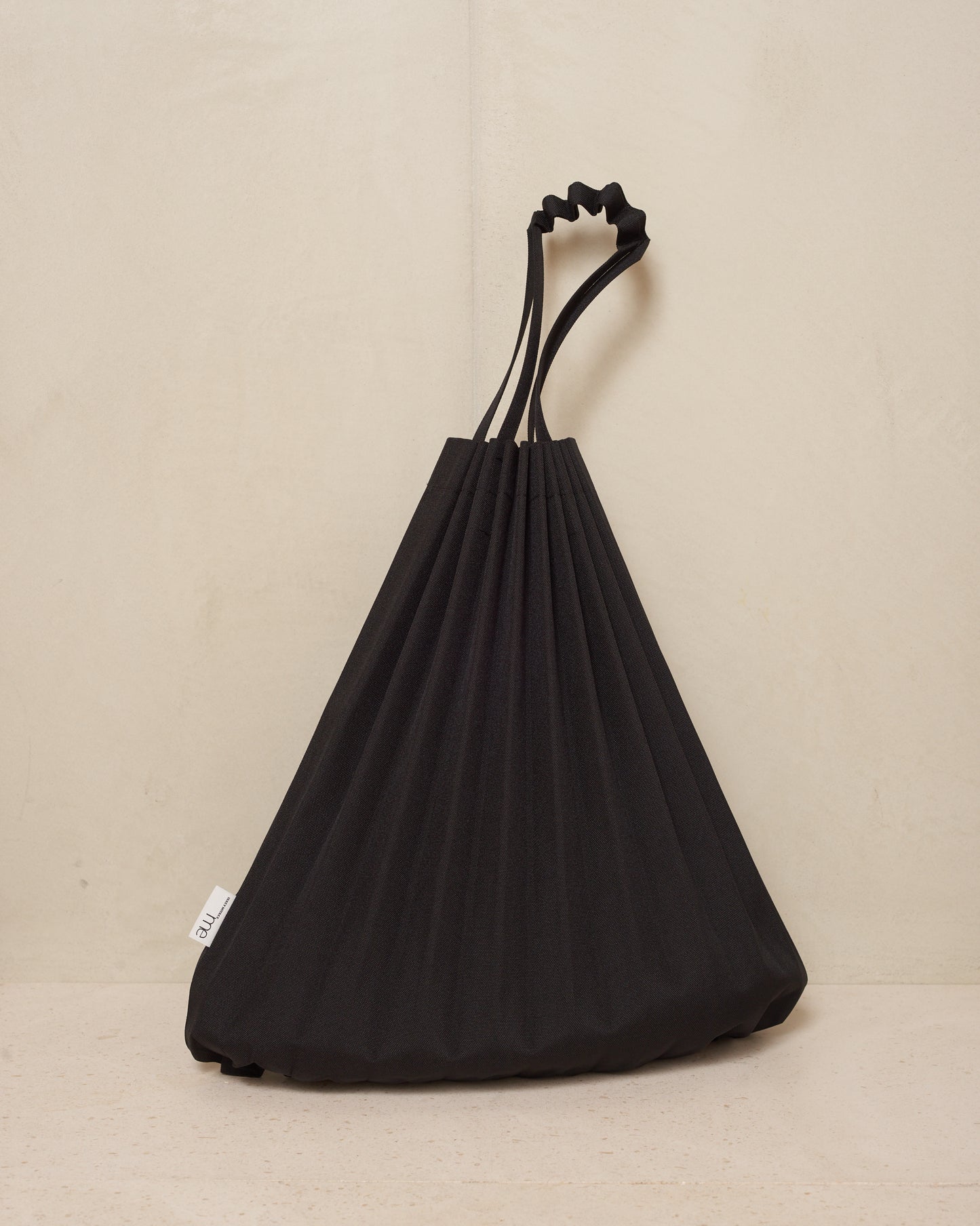 Black Classic Trunk Pleats Bag