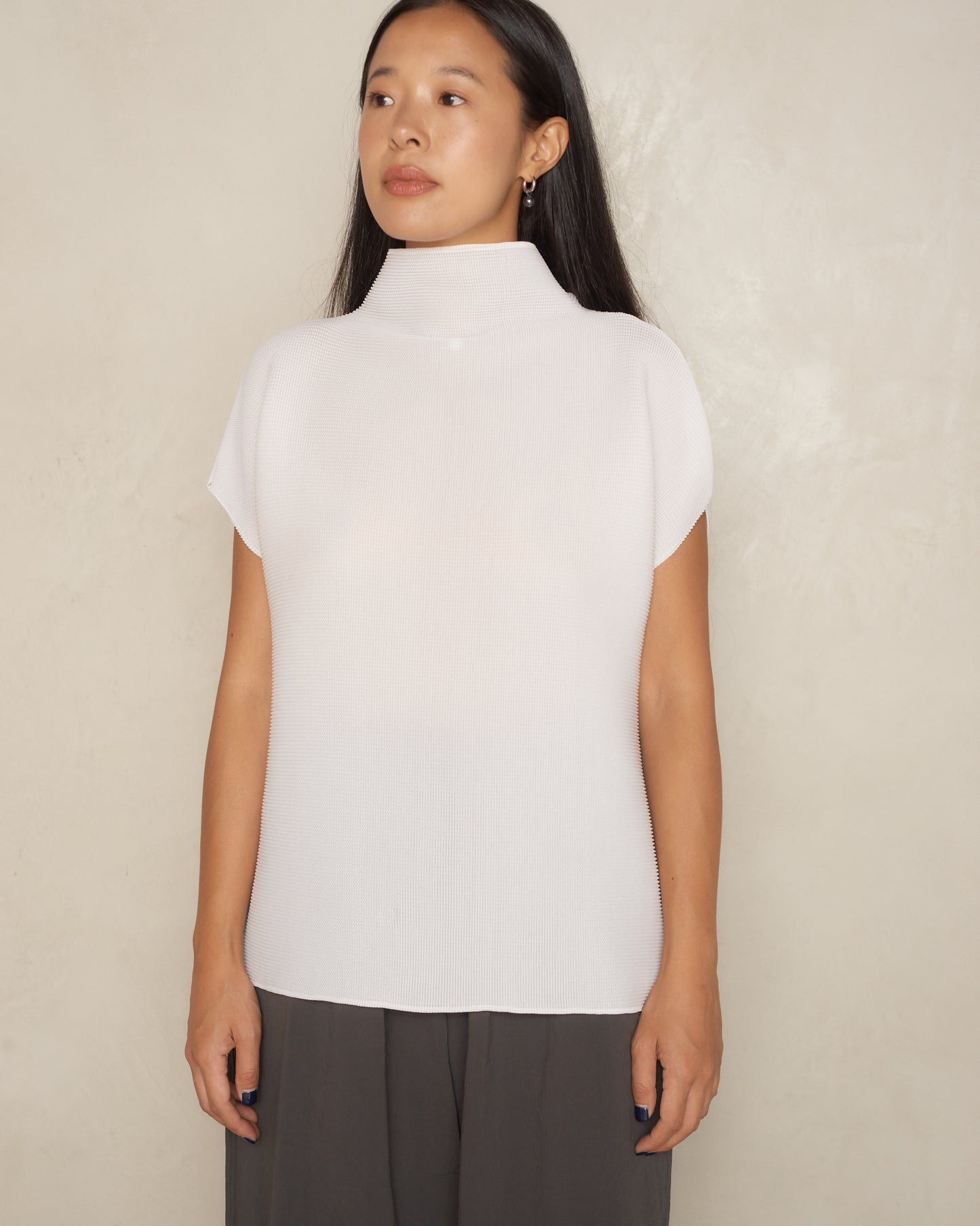 White Square Stretch Pleat Top