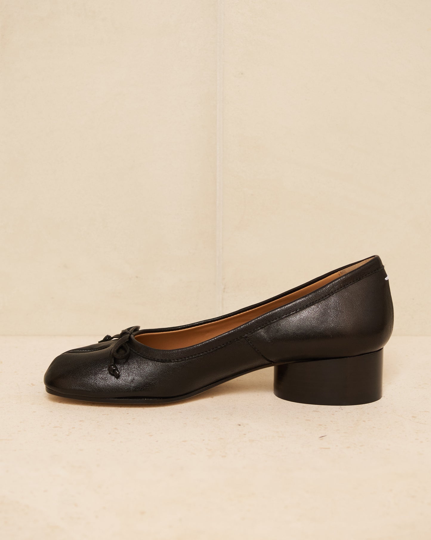 Black Tabi Ballerina Pumps