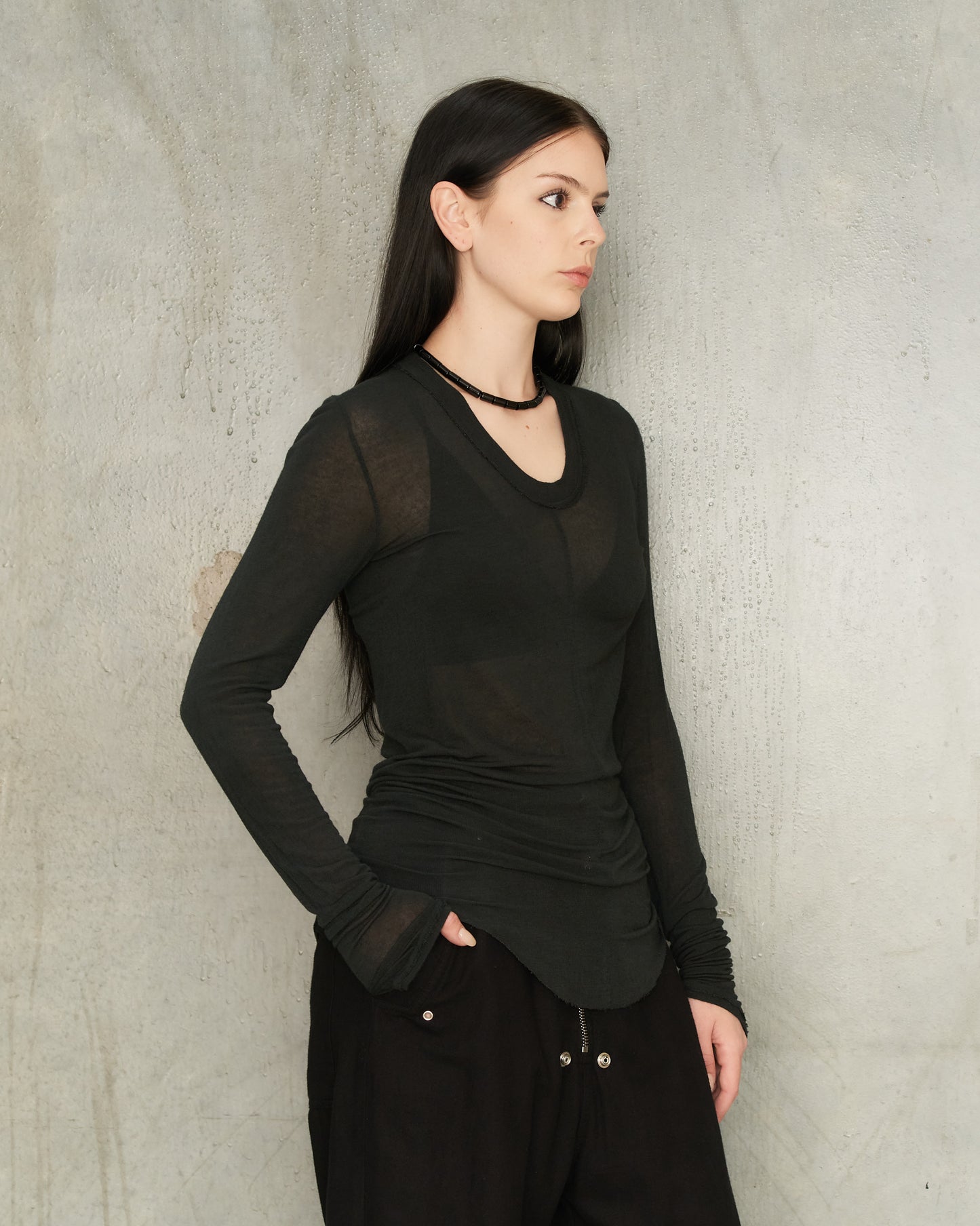 Noir Central Seam Long Sleeve Top