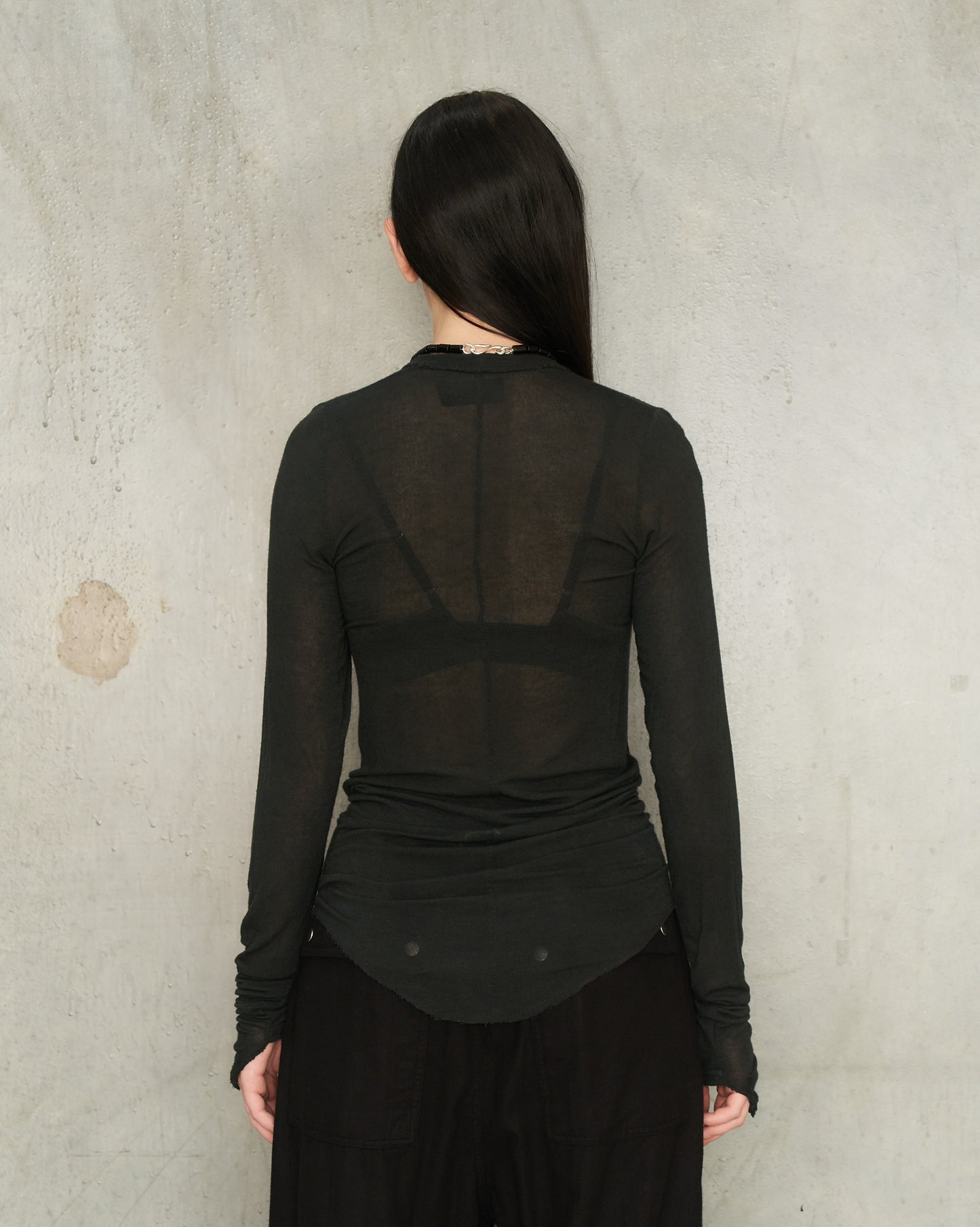 Noir Central Seam Long Sleeve Top