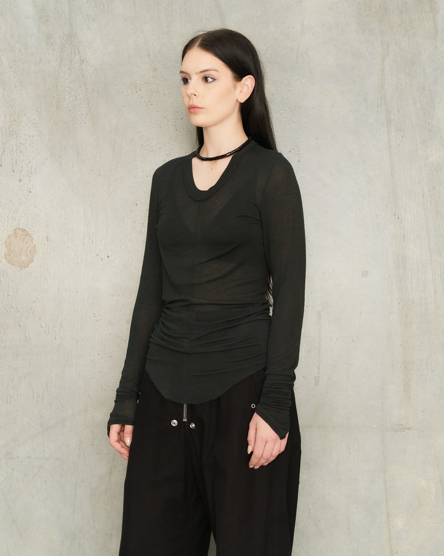 Noir Central Seam Long Sleeve Top