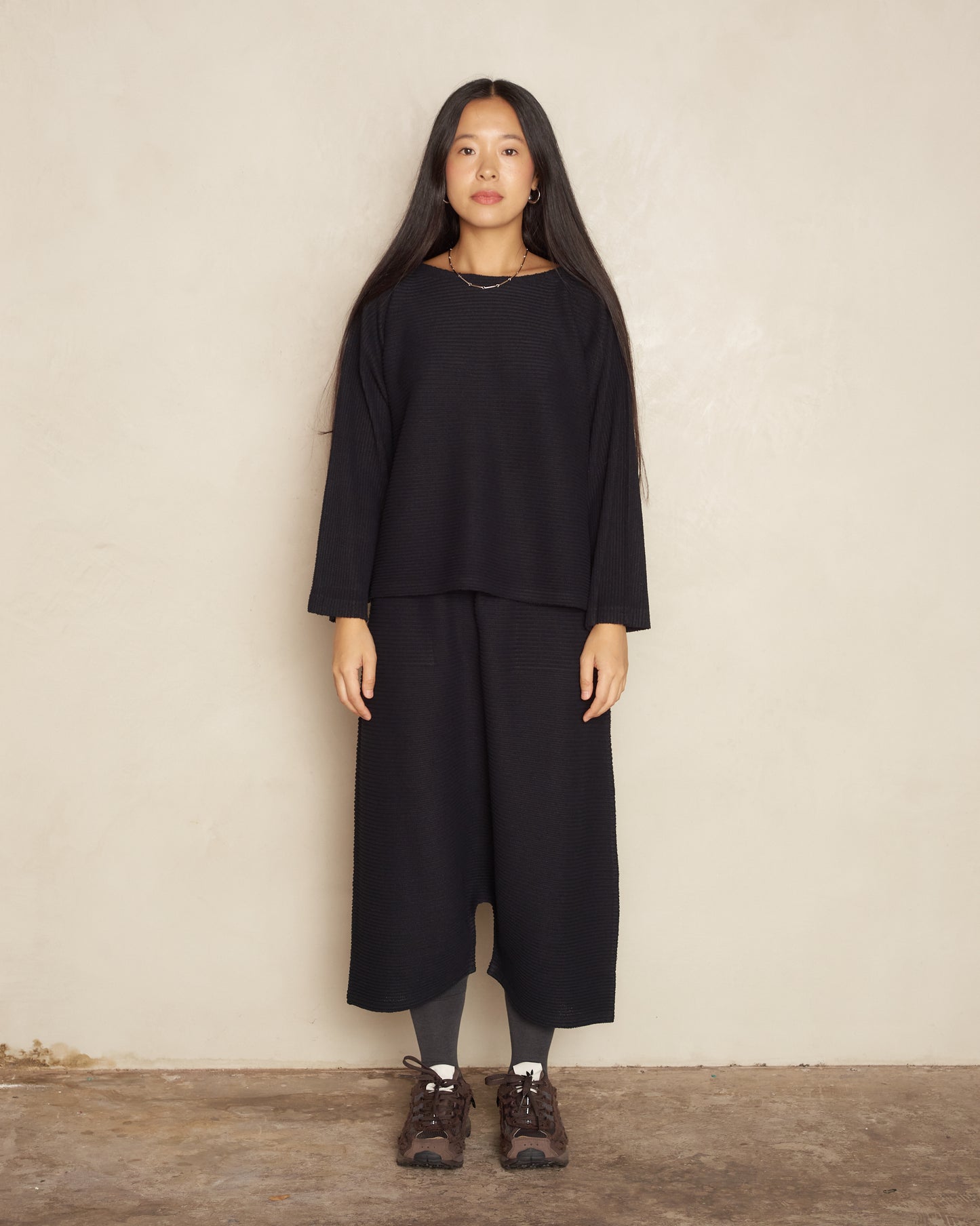 Black Fuwa Fuwa Mesh Pleat Trouser