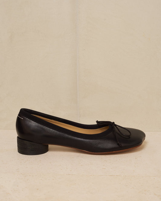 Black Anatomic Ballet Flats