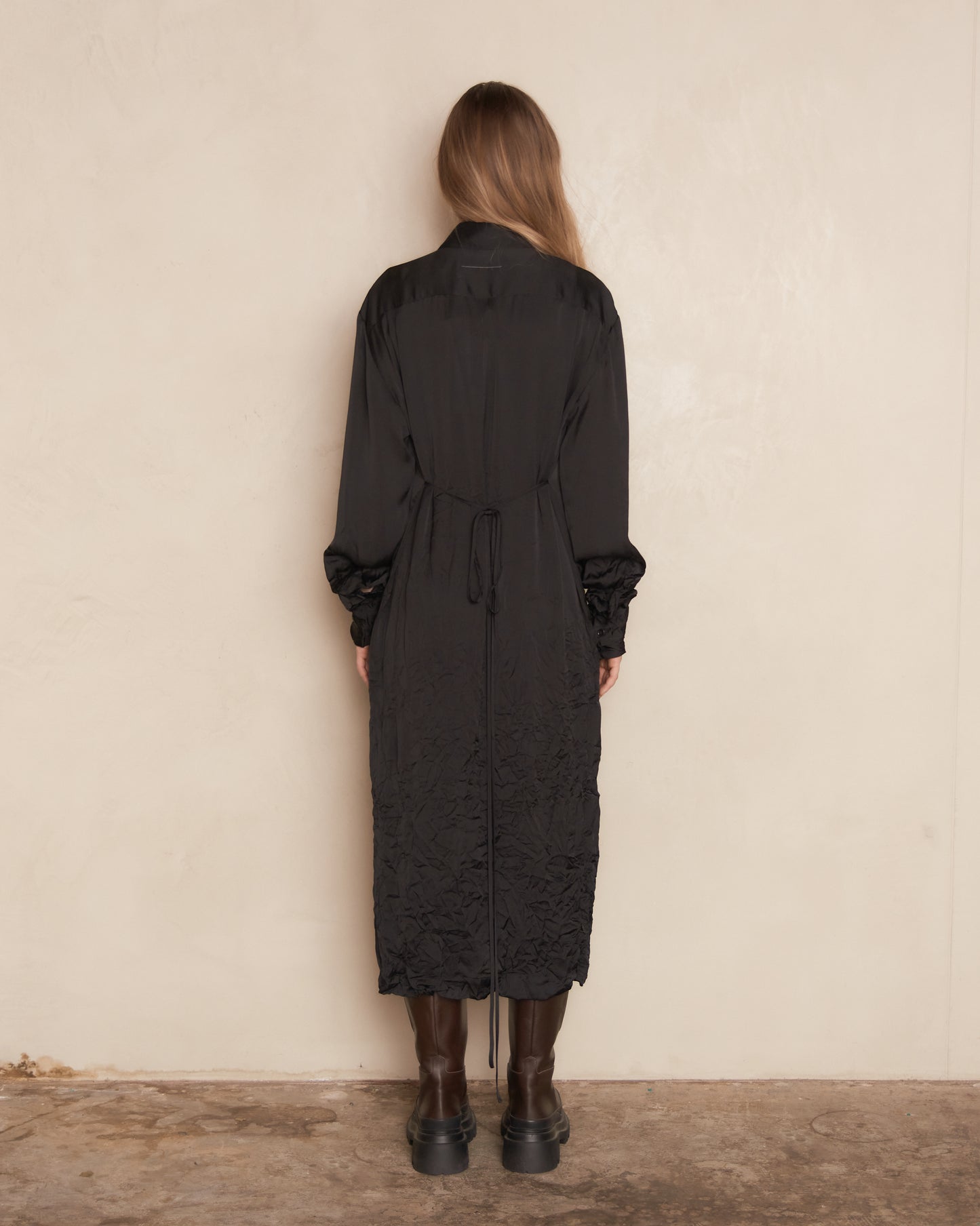 Black Long Sleeve Crinkle Midi Dress