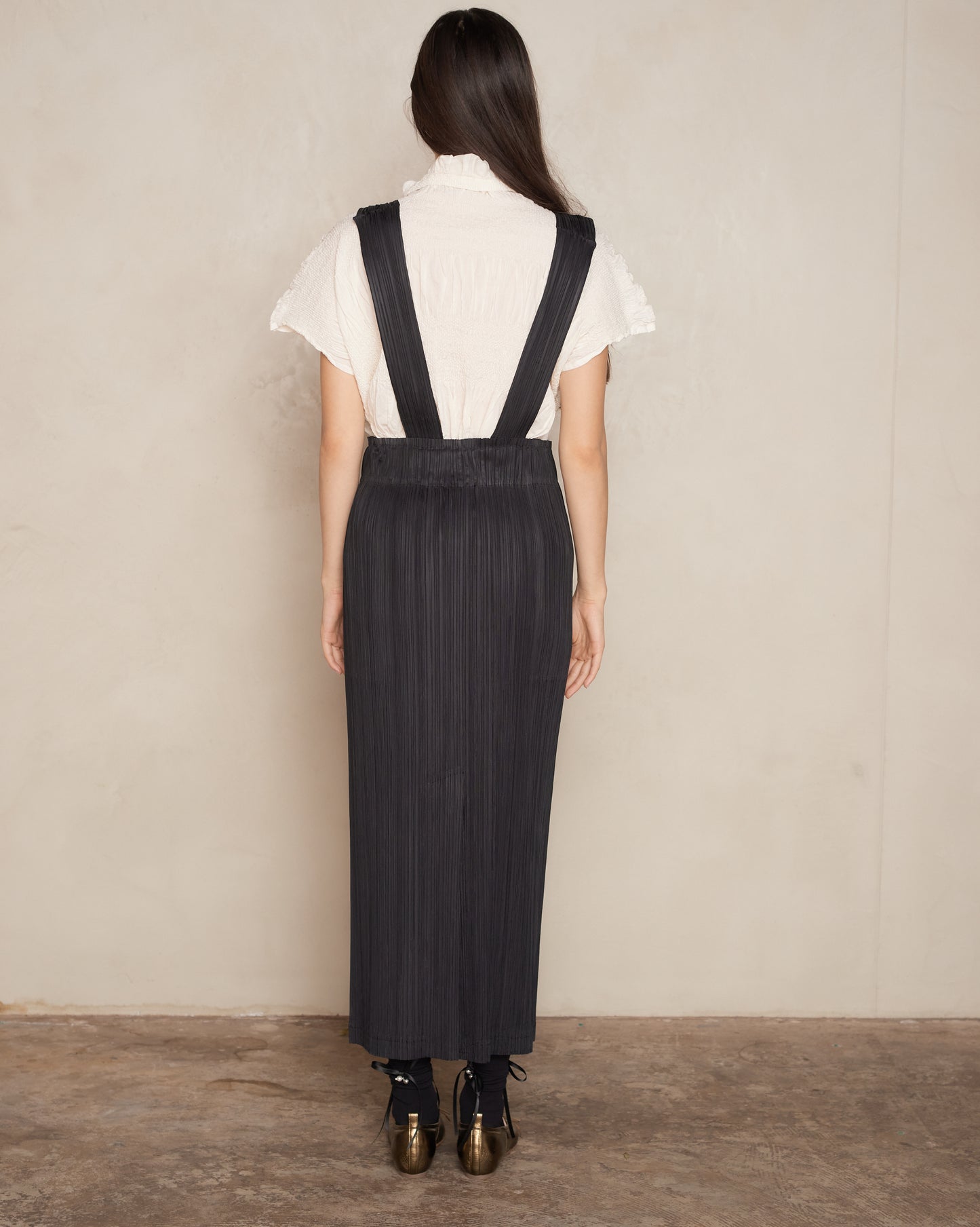 Black Pinafore Pleat Skirt