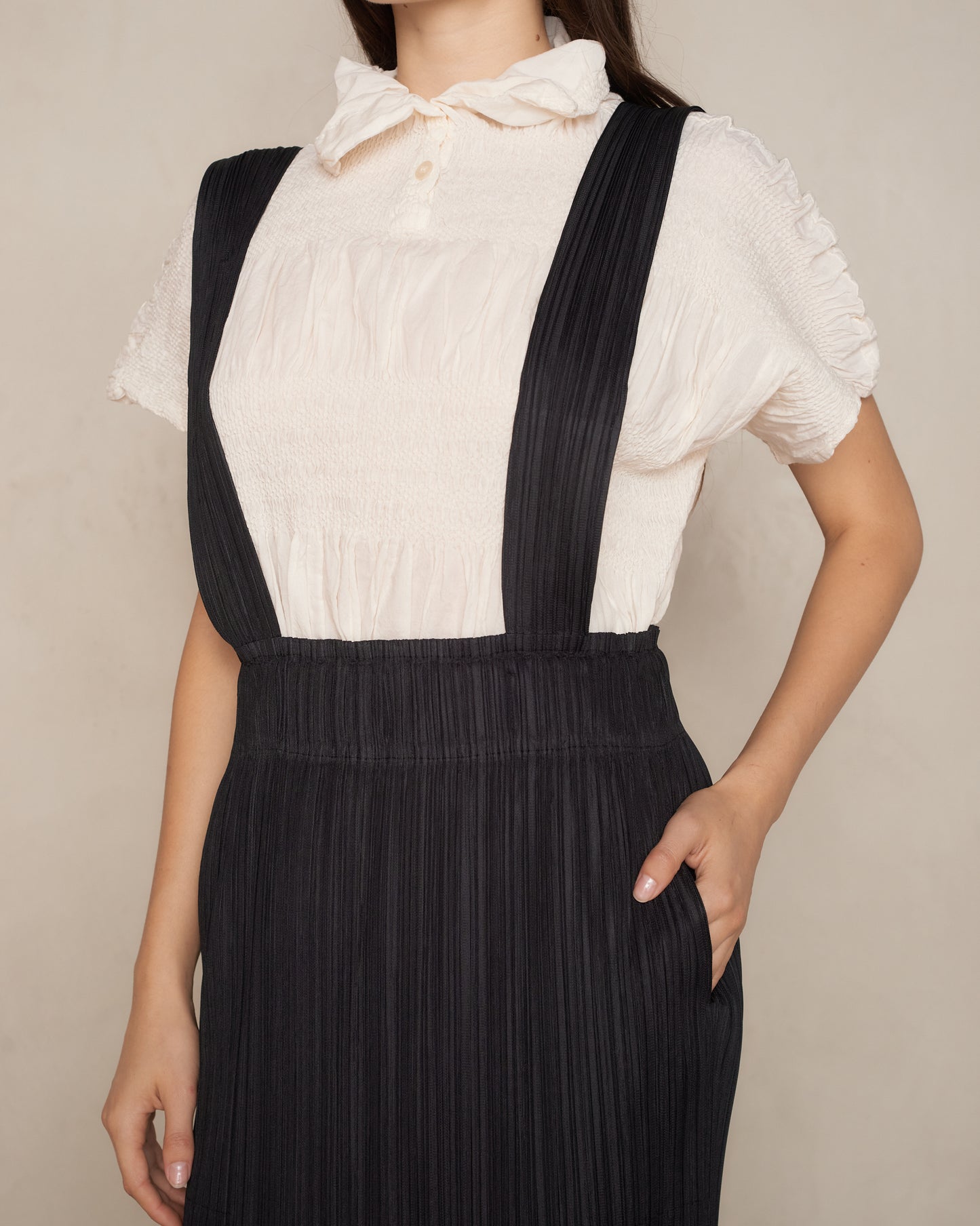 Black Pinafore Pleat Skirt