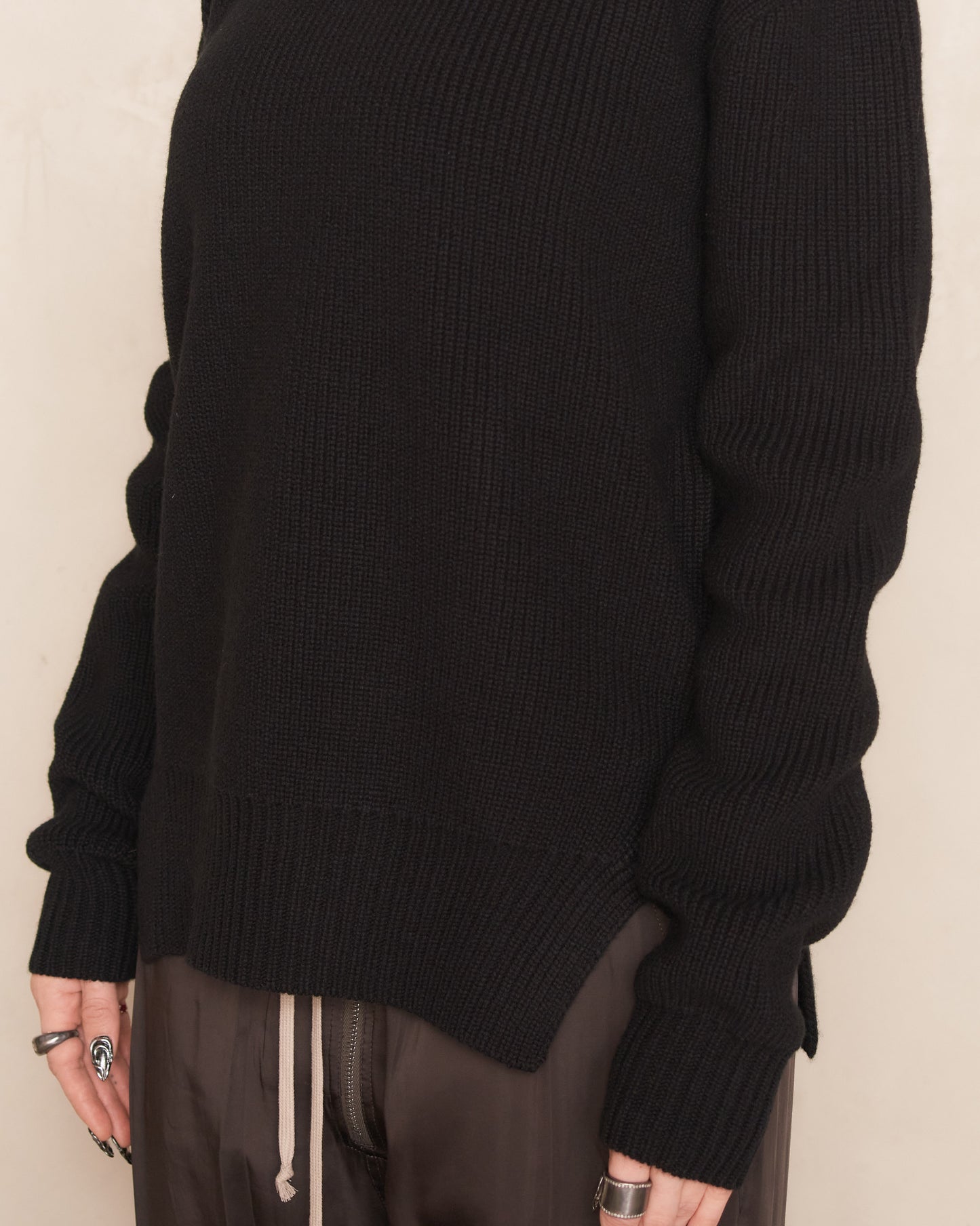 Black Knitted Round Neck Jumper