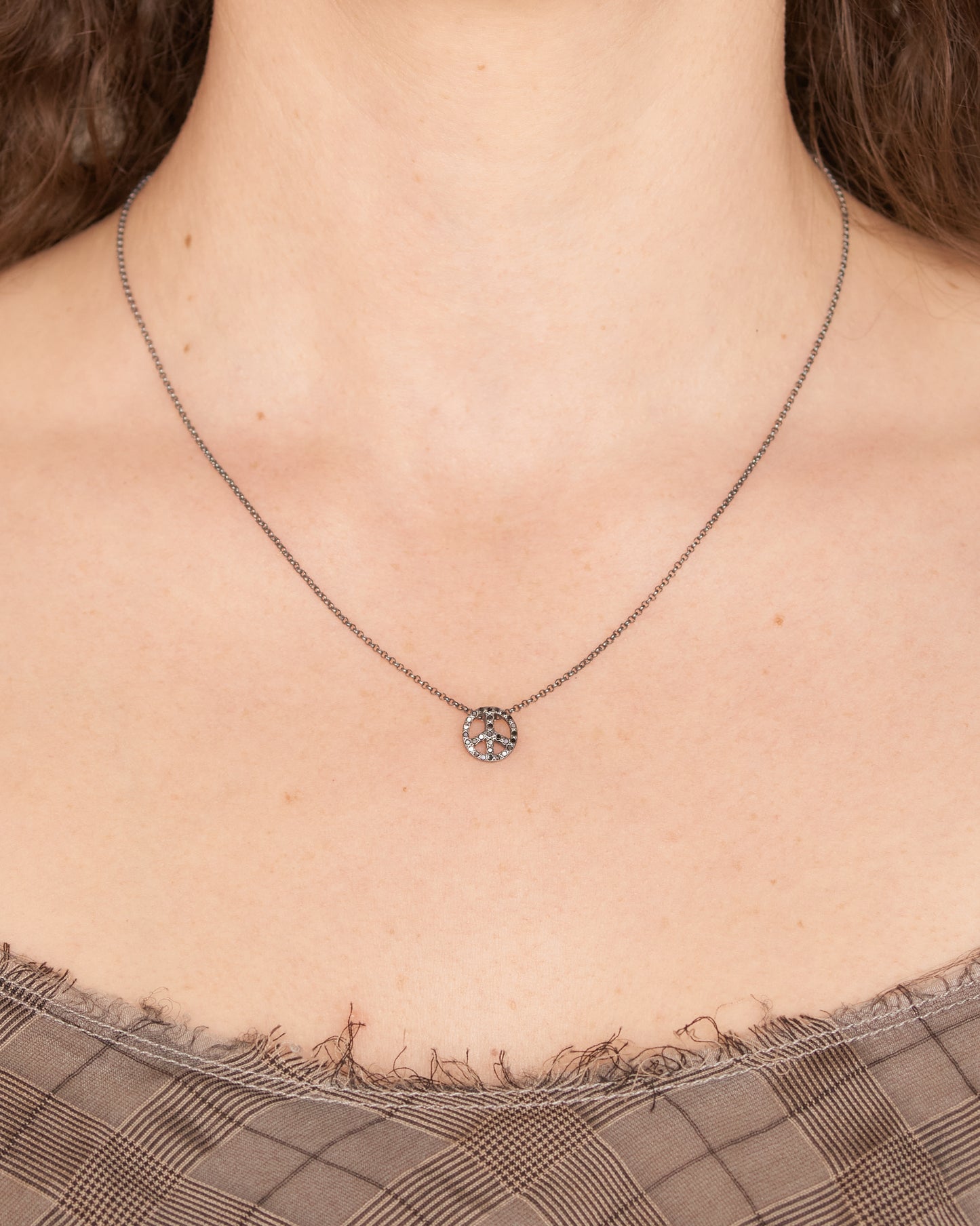 Pe Peace & Love Black Diamond Necklace