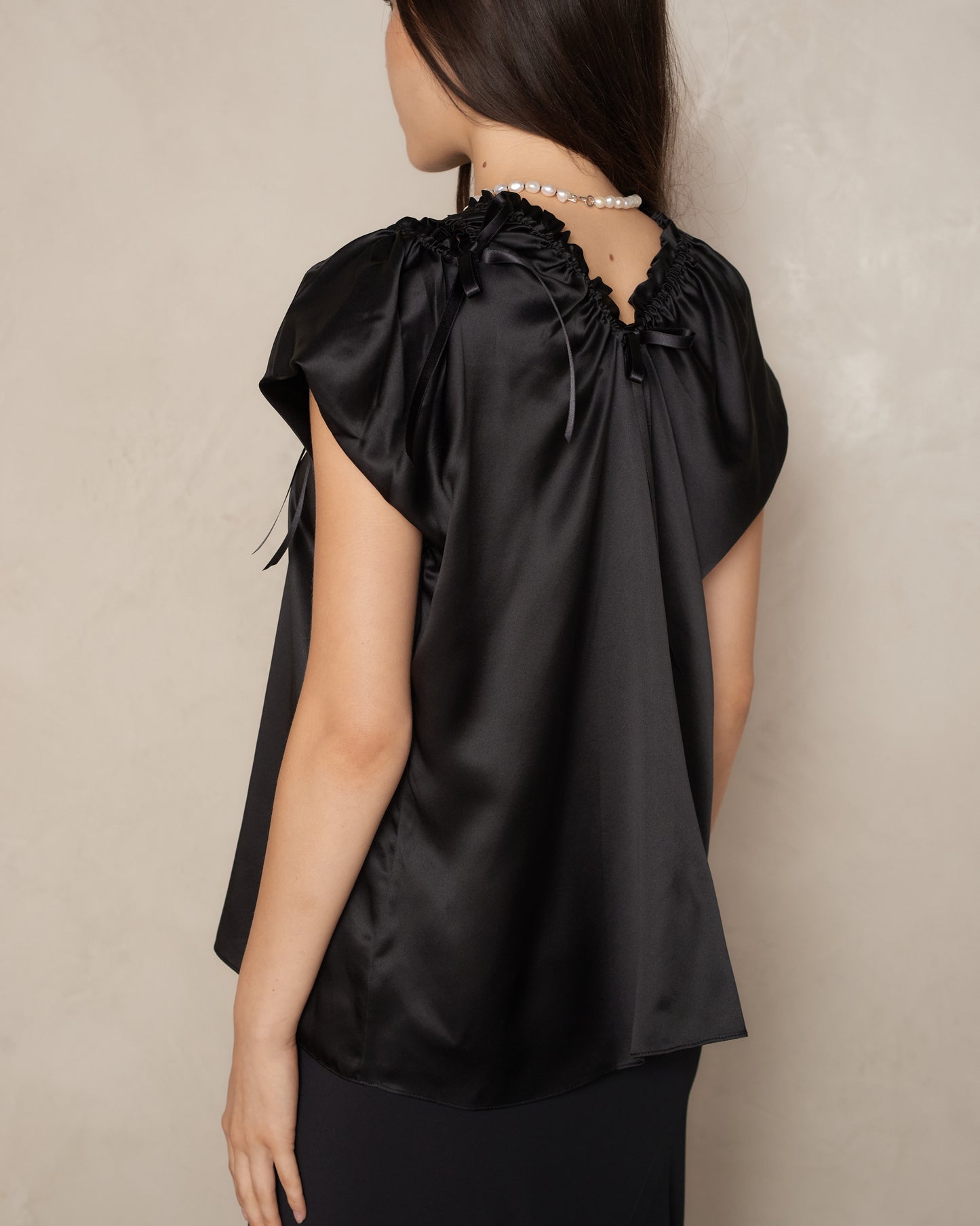 Black Cap Sleeve Shoulder Bite Top