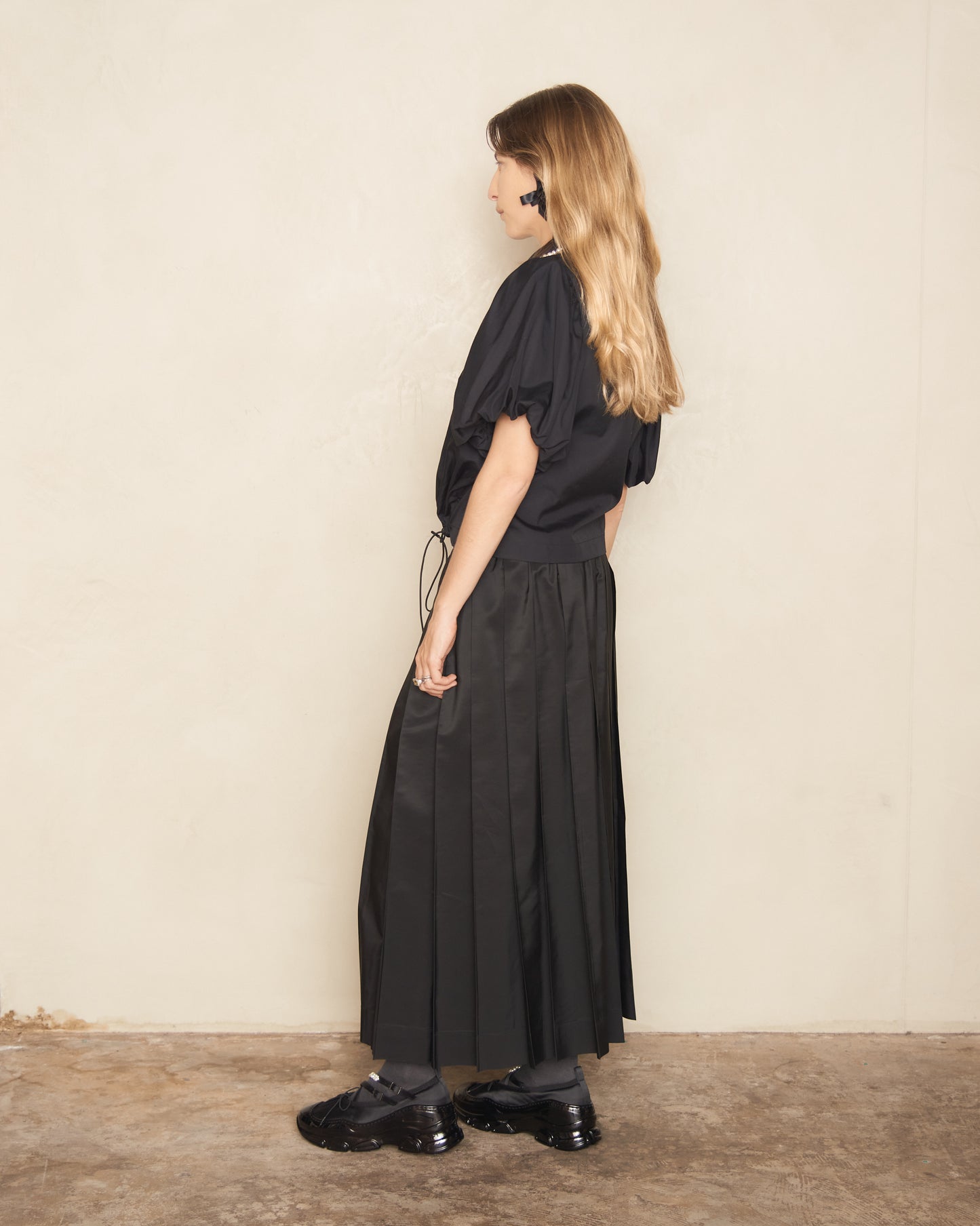 Black Pleated Elasticated Waist Kilt Skirt