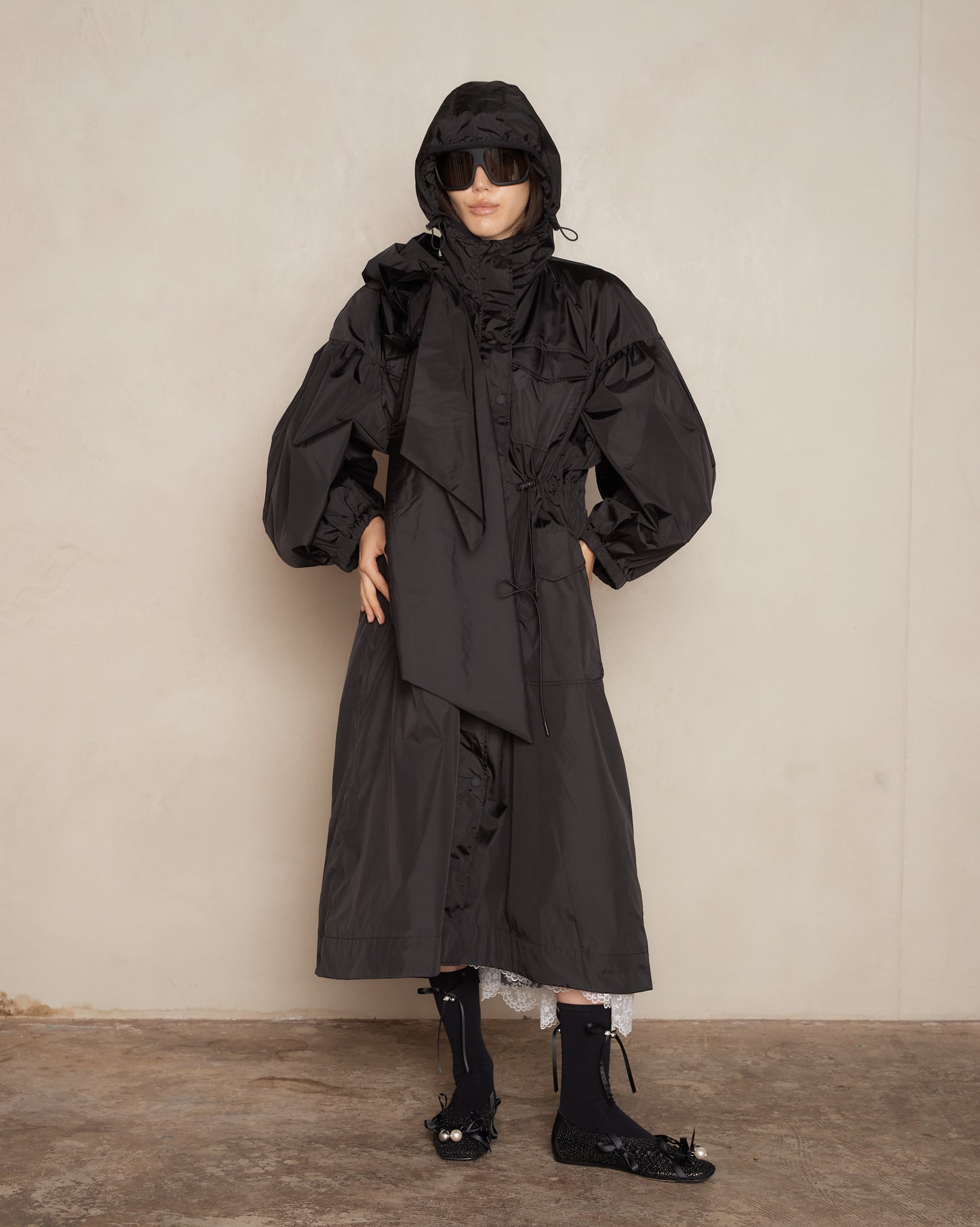 Black Puff Sleeve Pressed Rose Pocket Parka