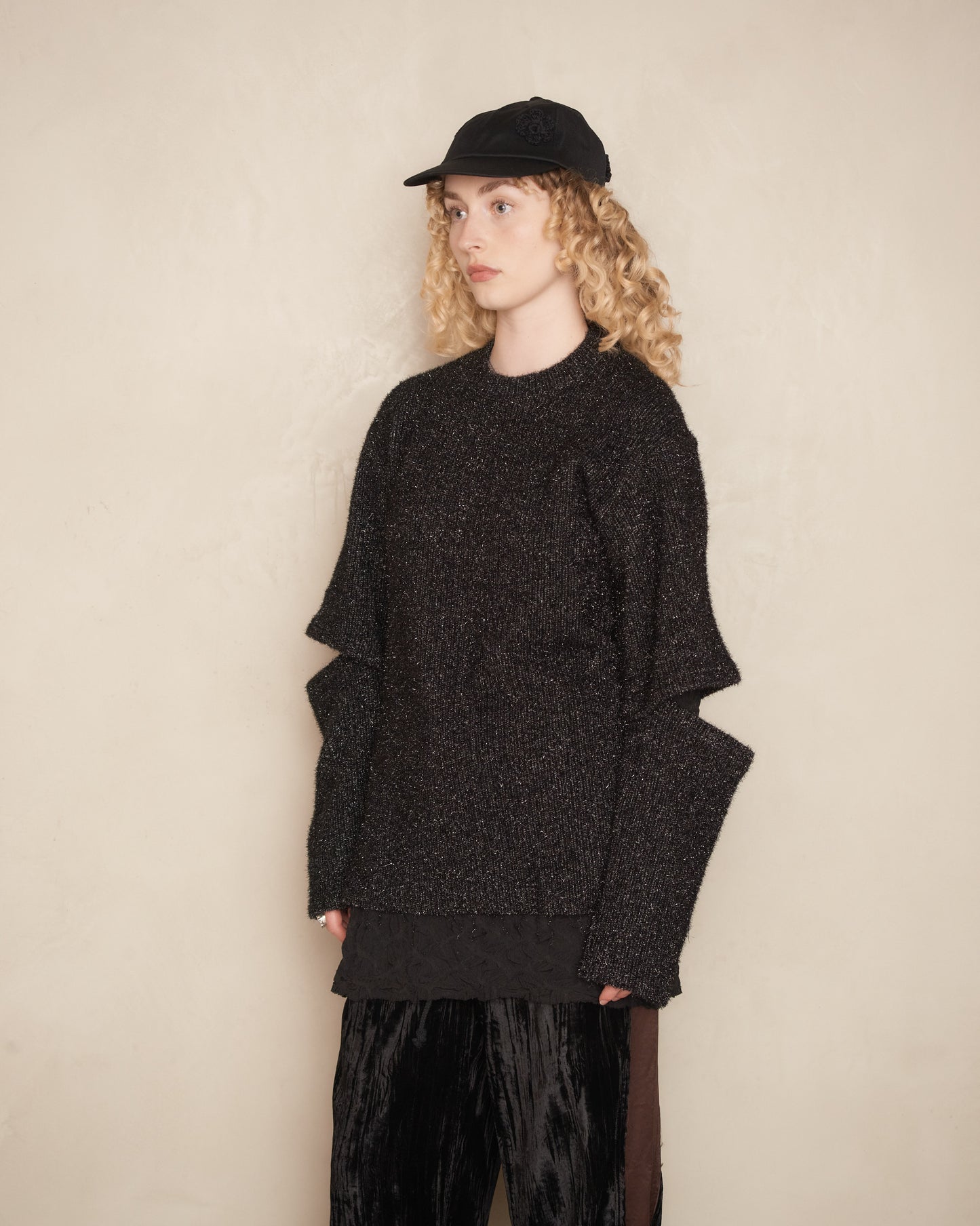 Black Speckled Split Sleeve Knit Pullover