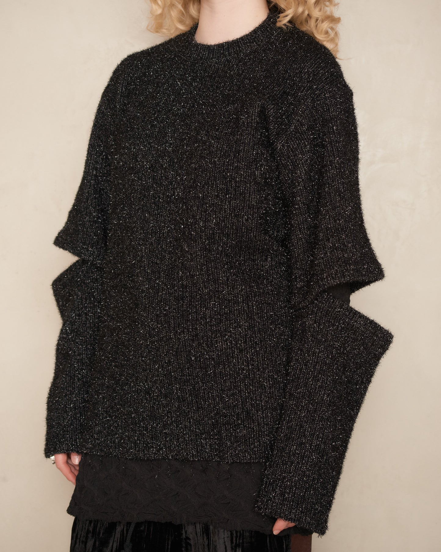 Black Speckled Split Sleeve Knit Pullover