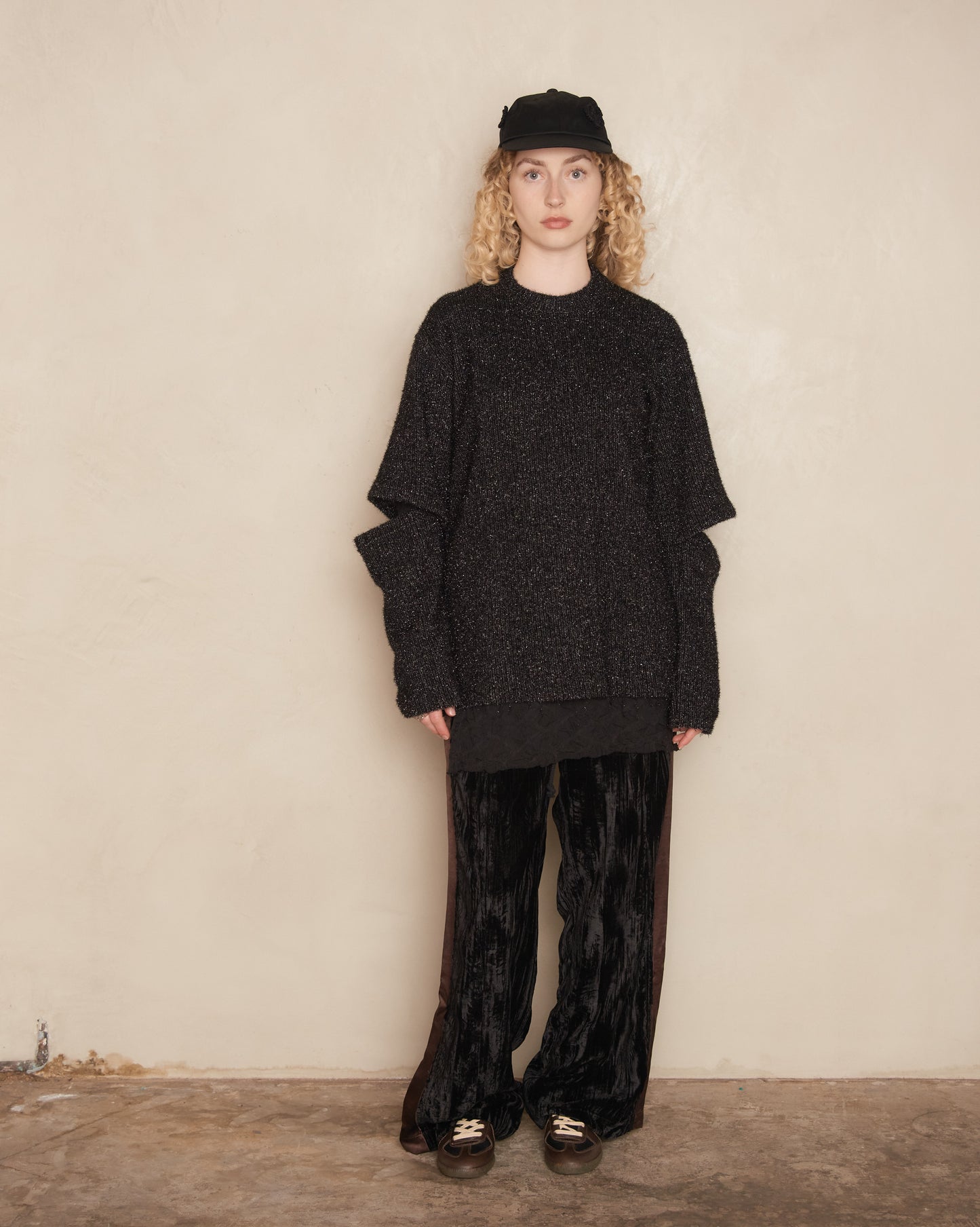 Black Speckled Split Sleeve Knit Pullover