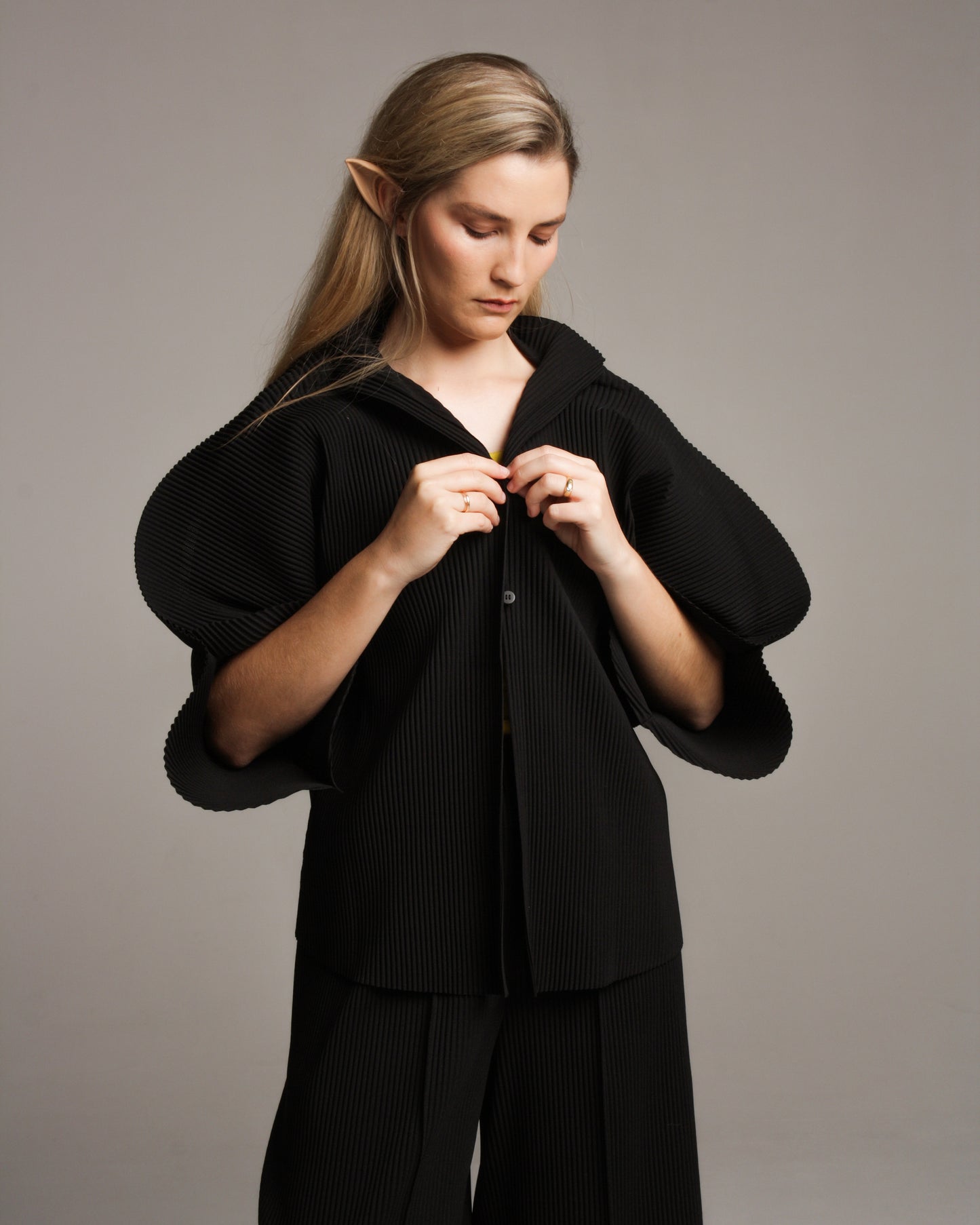 Arch Pleated Black  Cardigan