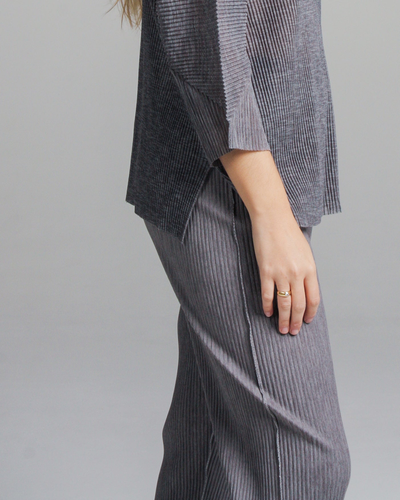 Grey Pleated Fine Knit Trouser