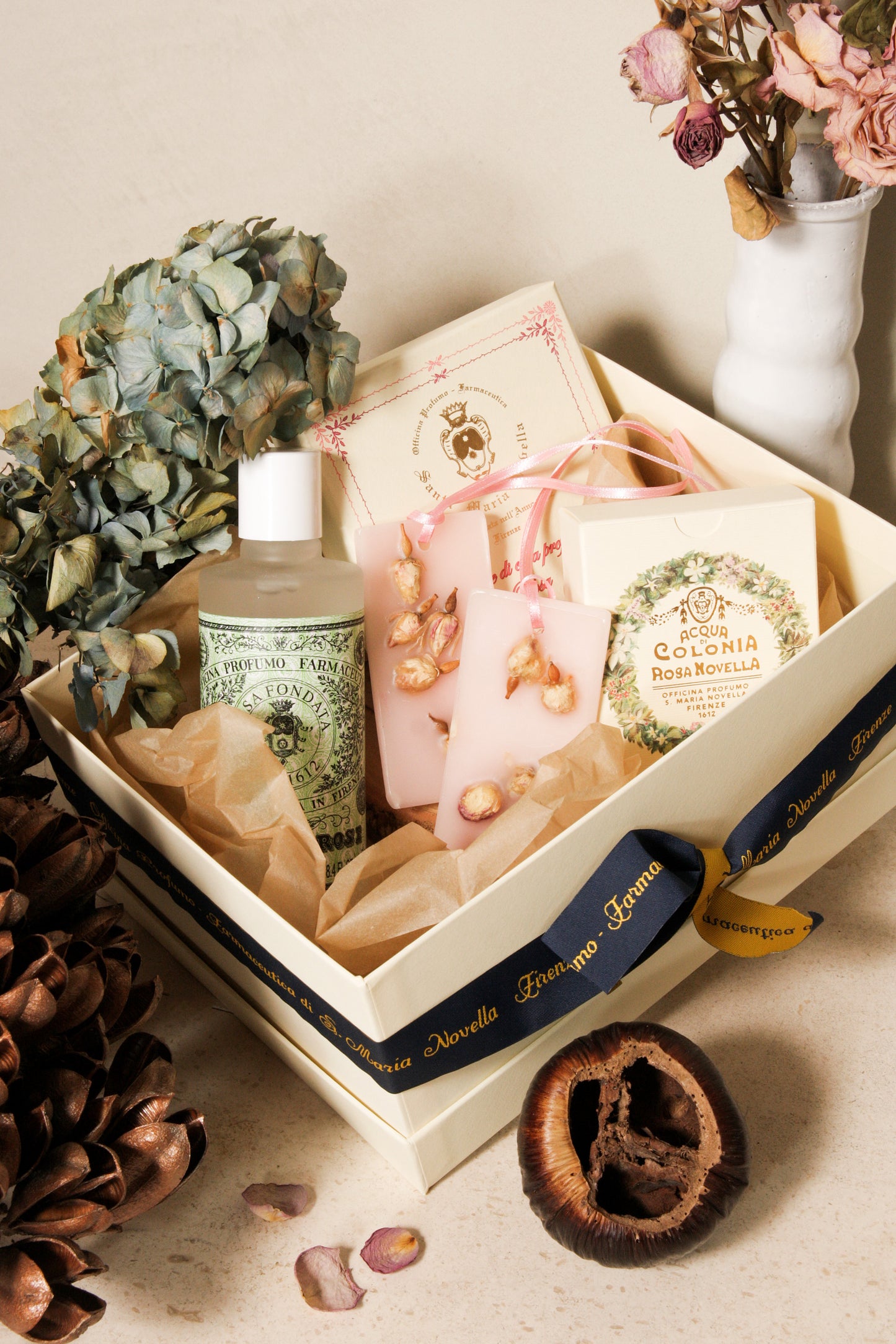 Rosa Garden Gift Box