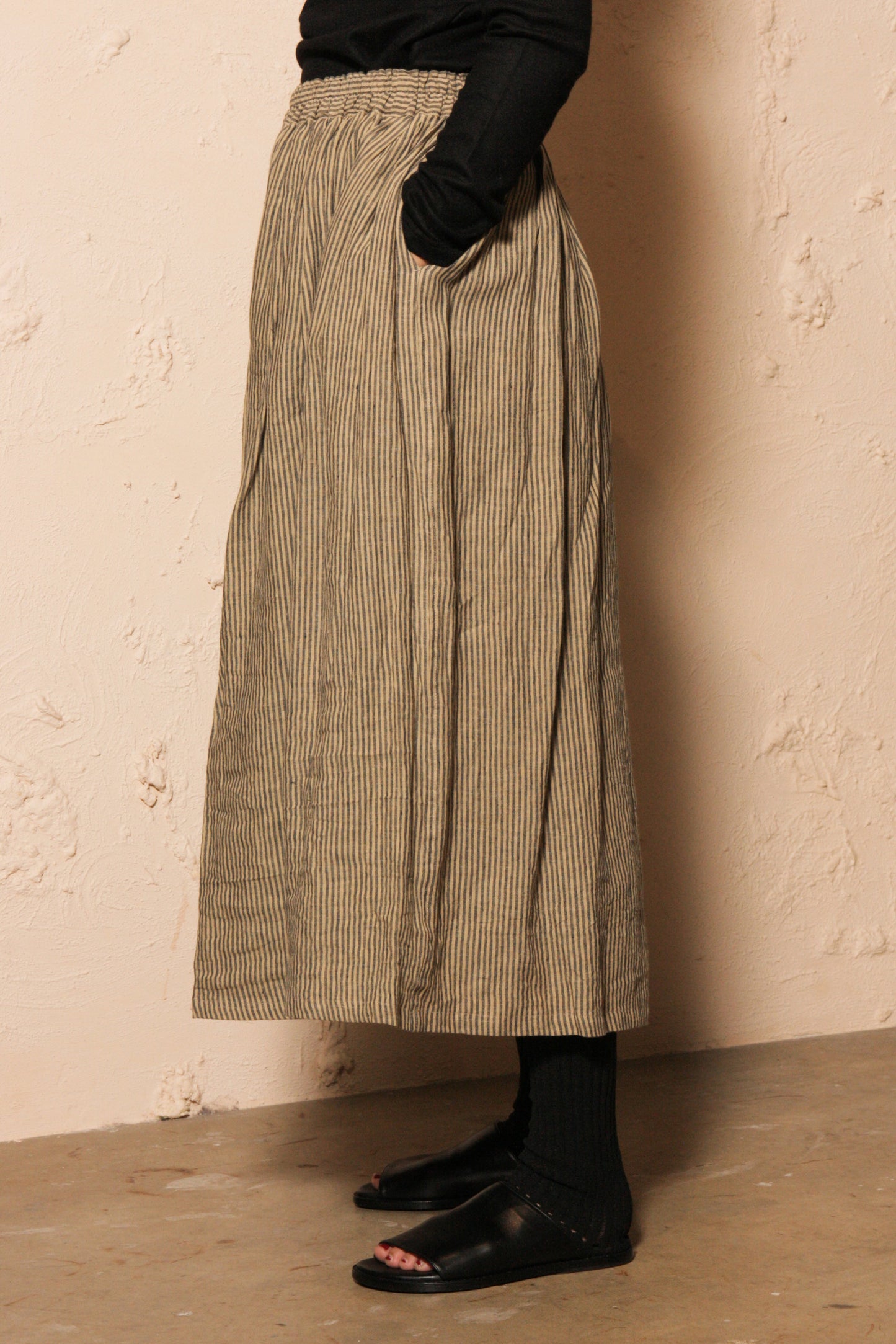 Azumadaki Stripe Skirt Beige