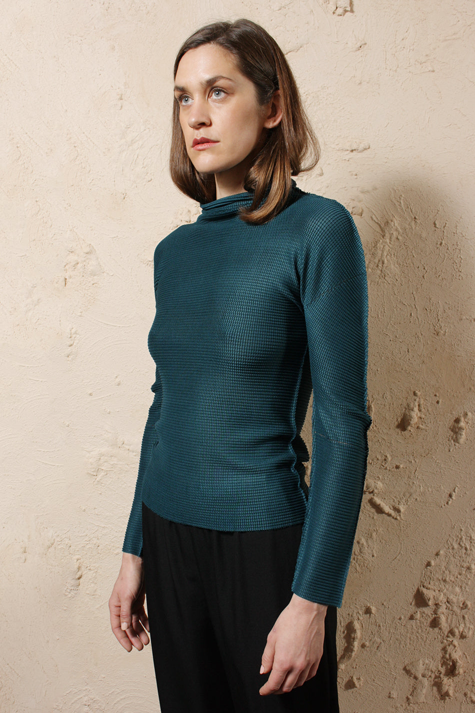 Relaxed Micro Pleat Sweater Blue – Dilettante