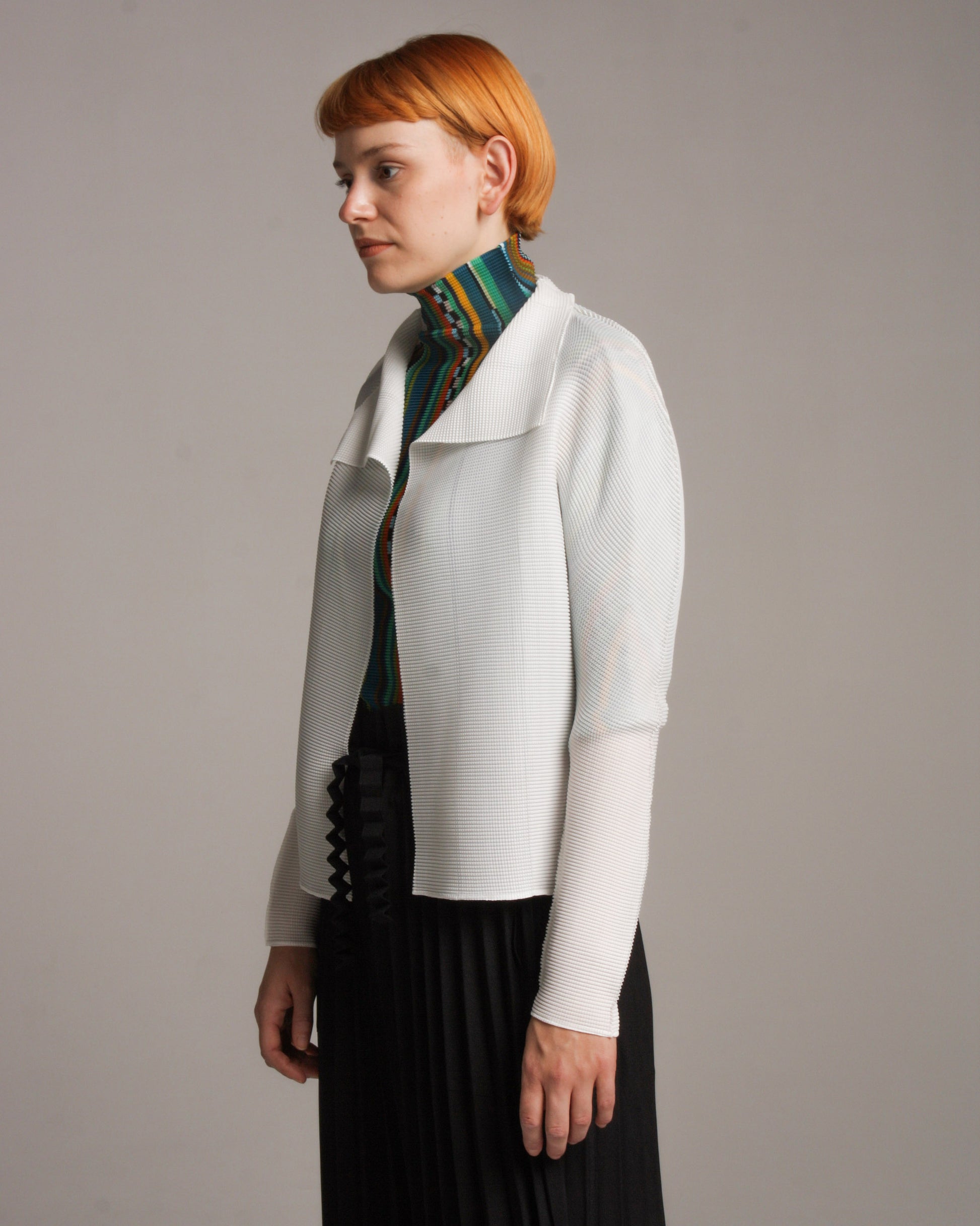 White Stretch Pleats Cardigan – Dilettante