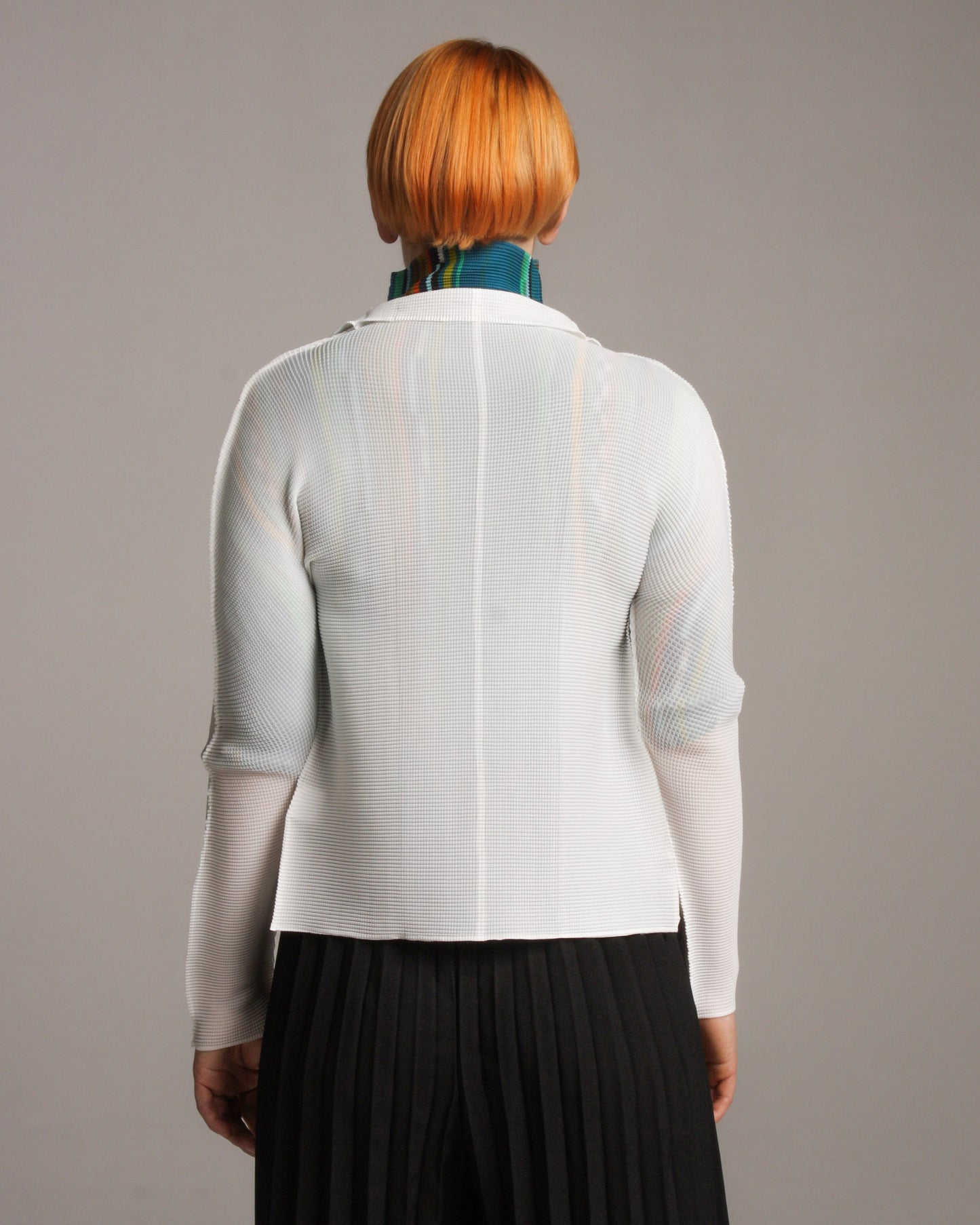 White Stretch Pleats Cardigan