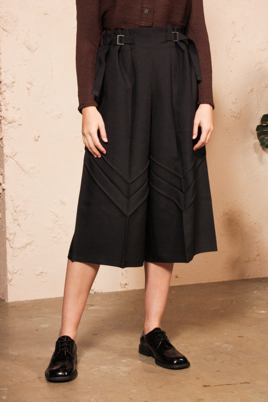 Arrow Pleats Pant