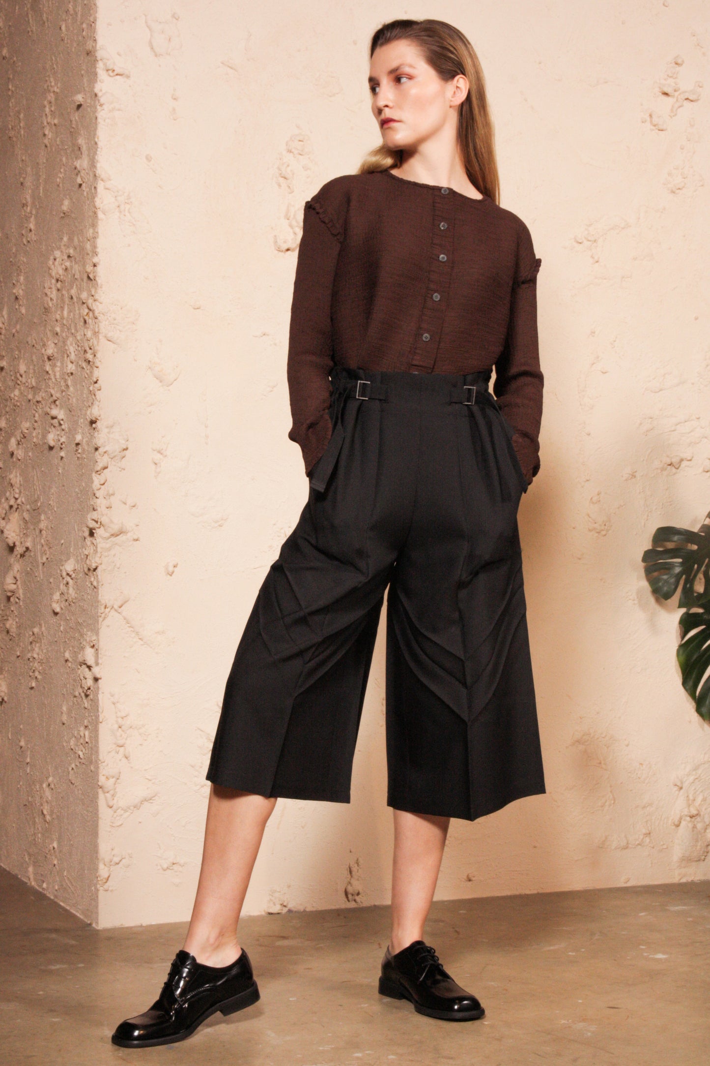 Arrow Pleats Pant