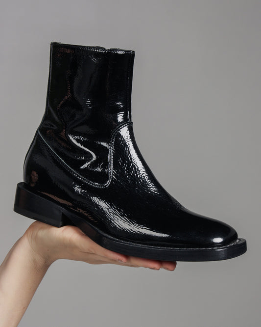 Vernice Crinkle Nero Boot